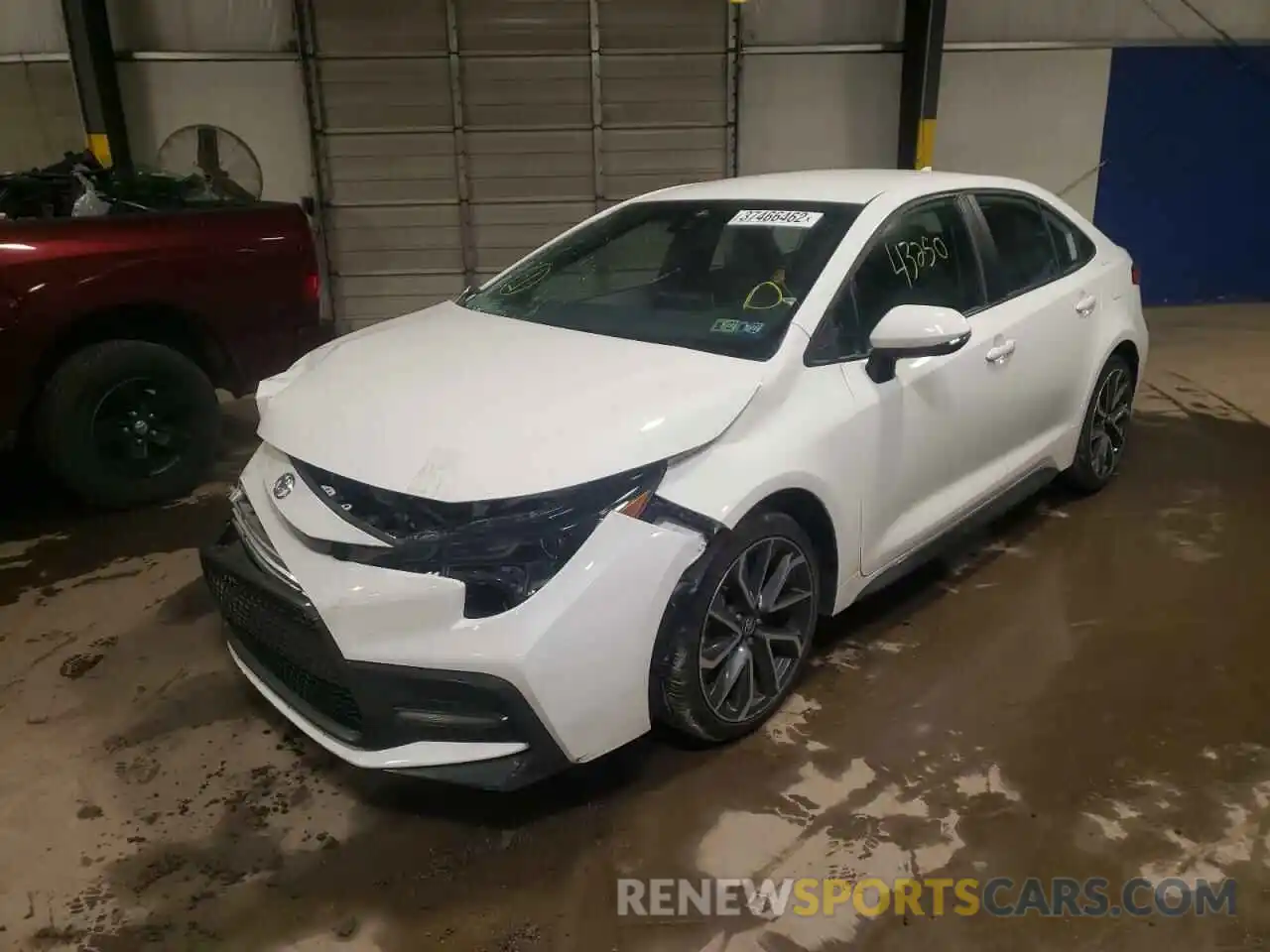 2 Photograph of a damaged car 5YFS4RCE3LP022268 TOYOTA COROLLA 2020