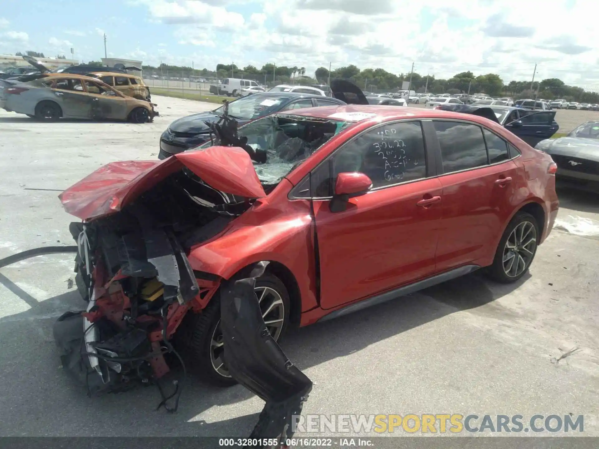 2 Photograph of a damaged car 5YFS4RCE3LP024053 TOYOTA COROLLA 2020