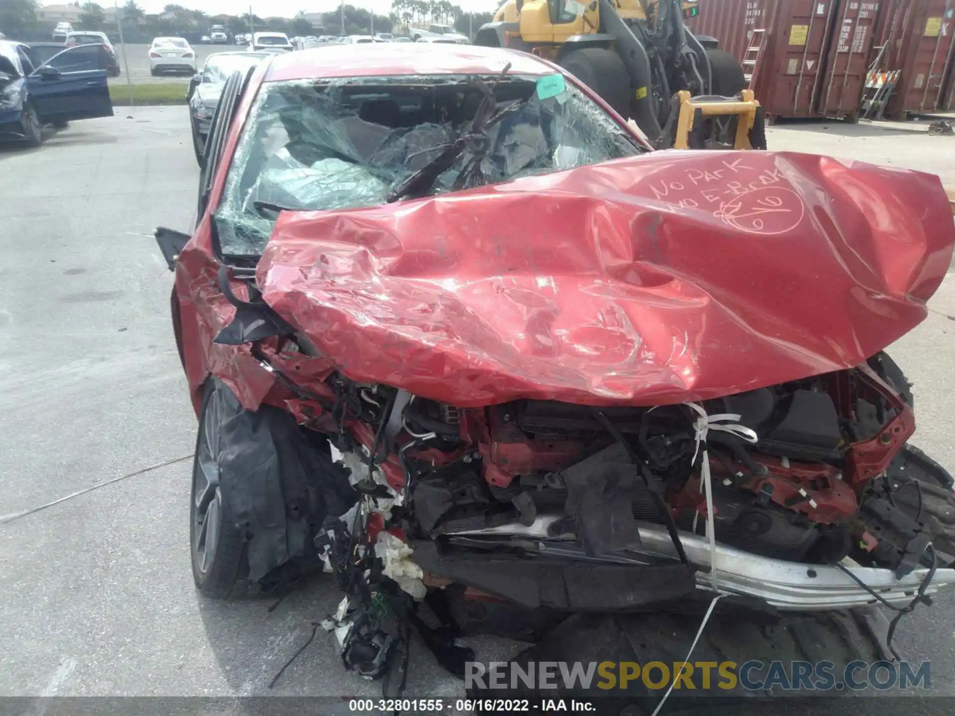 6 Photograph of a damaged car 5YFS4RCE3LP024053 TOYOTA COROLLA 2020