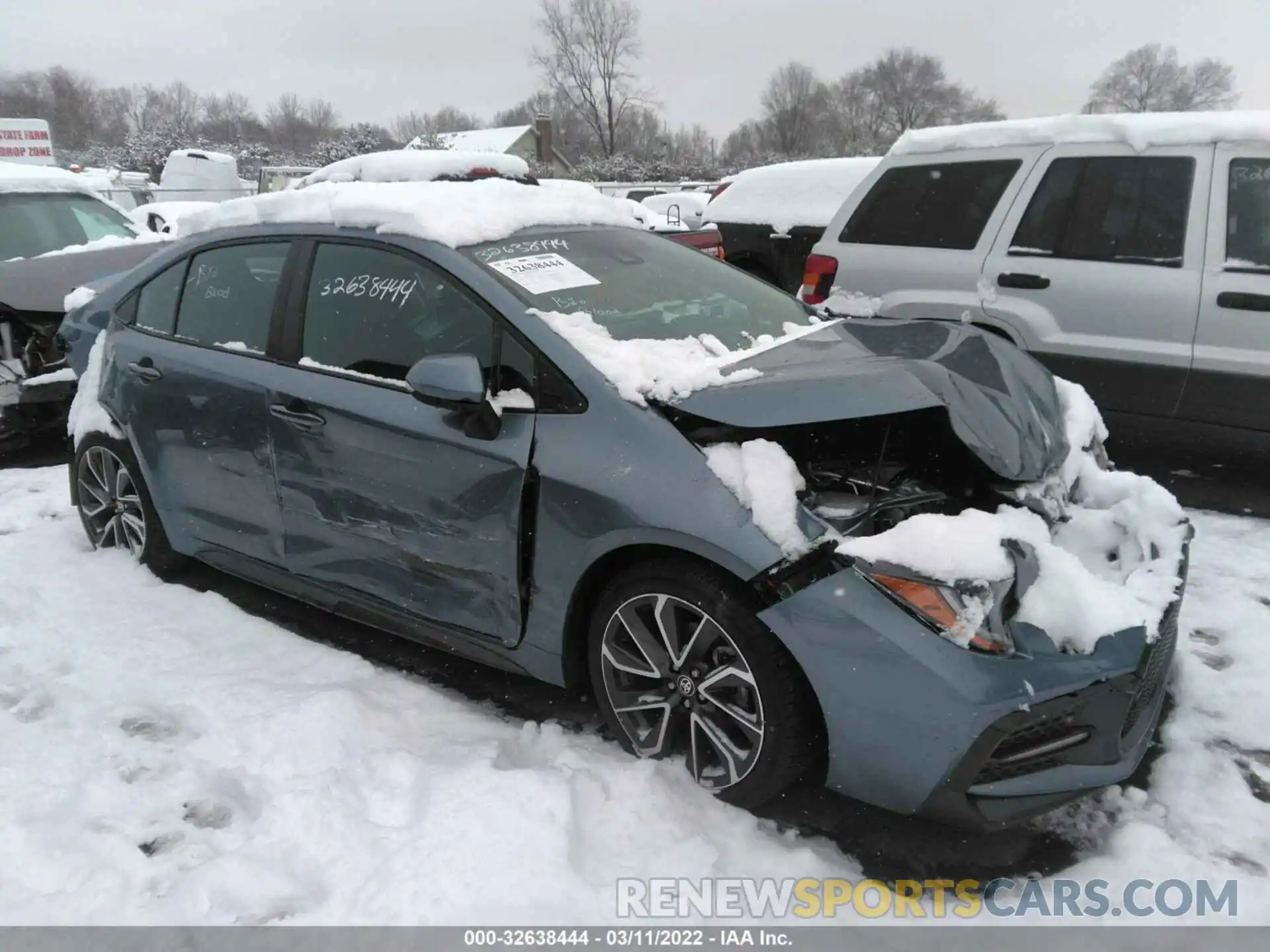 1 Photograph of a damaged car 5YFS4RCE3LP024439 TOYOTA COROLLA 2020