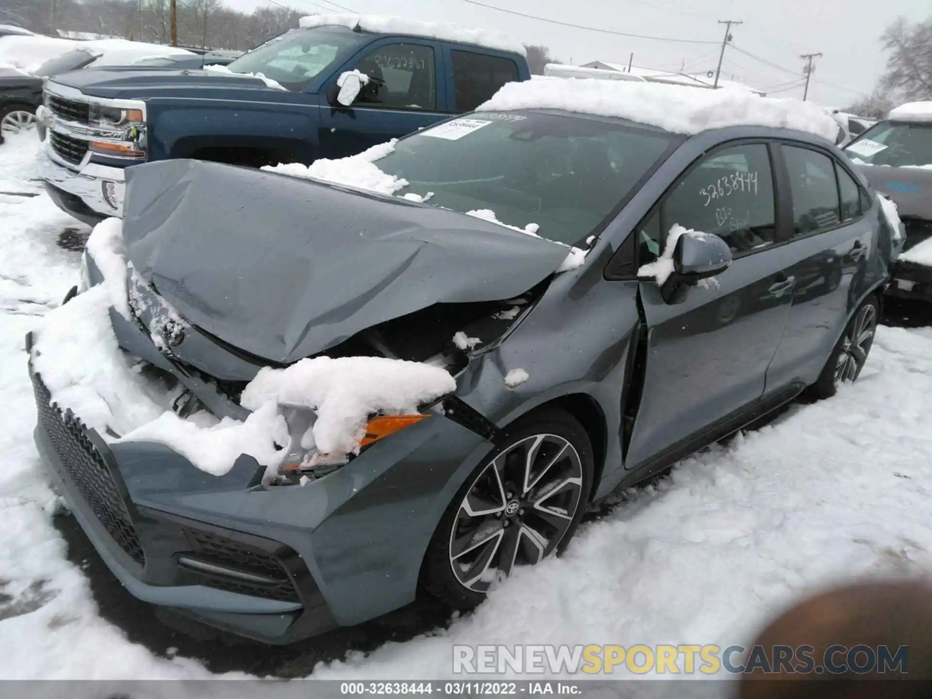 2 Photograph of a damaged car 5YFS4RCE3LP024439 TOYOTA COROLLA 2020