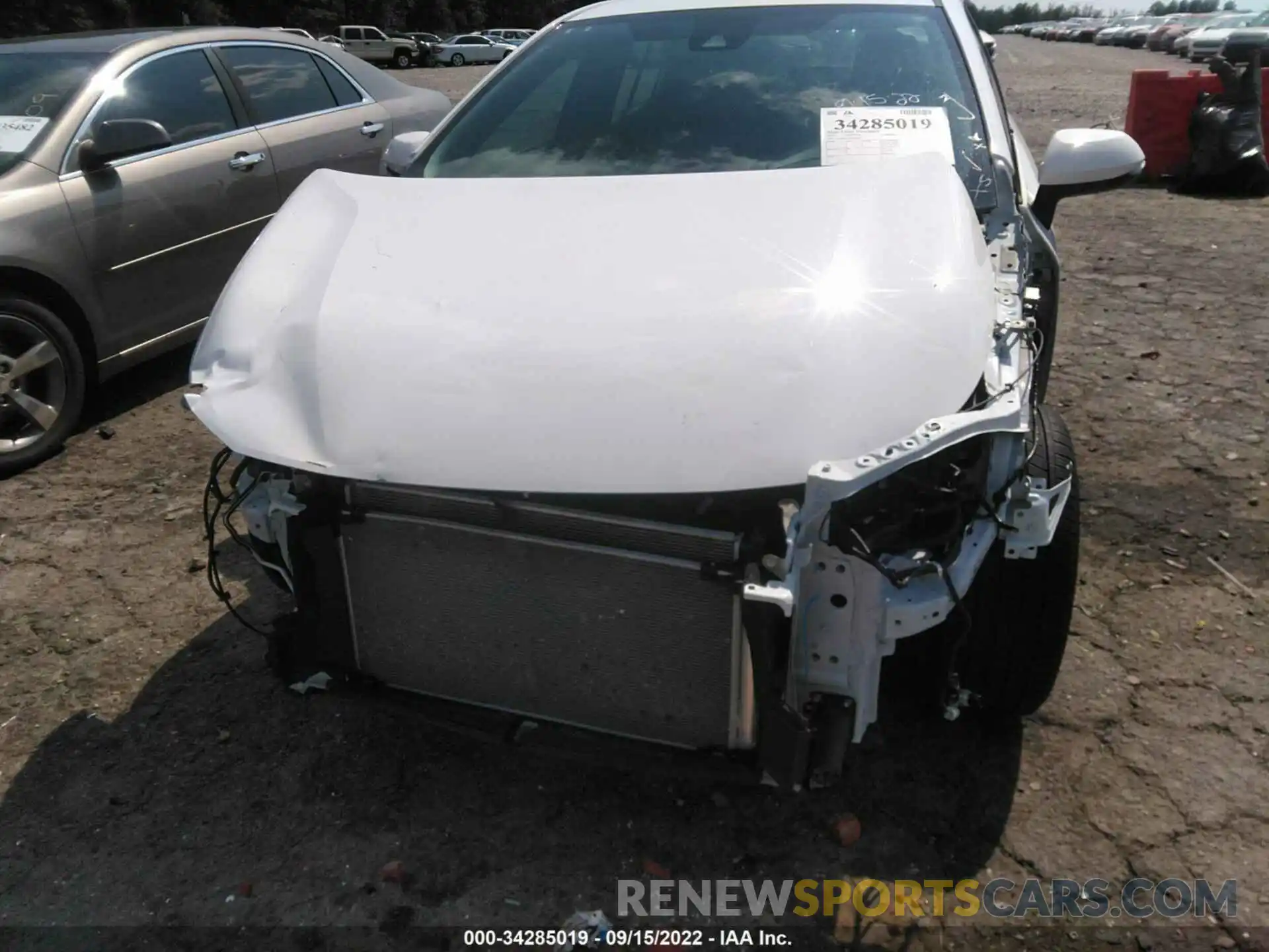 6 Photograph of a damaged car 5YFS4RCE3LP024893 TOYOTA COROLLA 2020