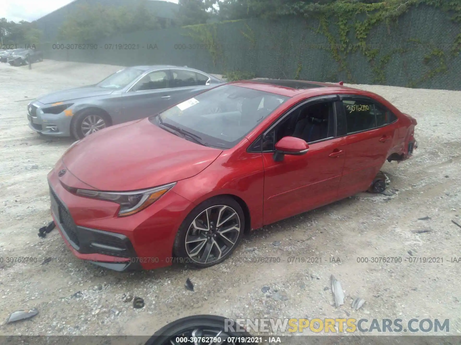 2 Photograph of a damaged car 5YFS4RCE3LP025087 TOYOTA COROLLA 2020