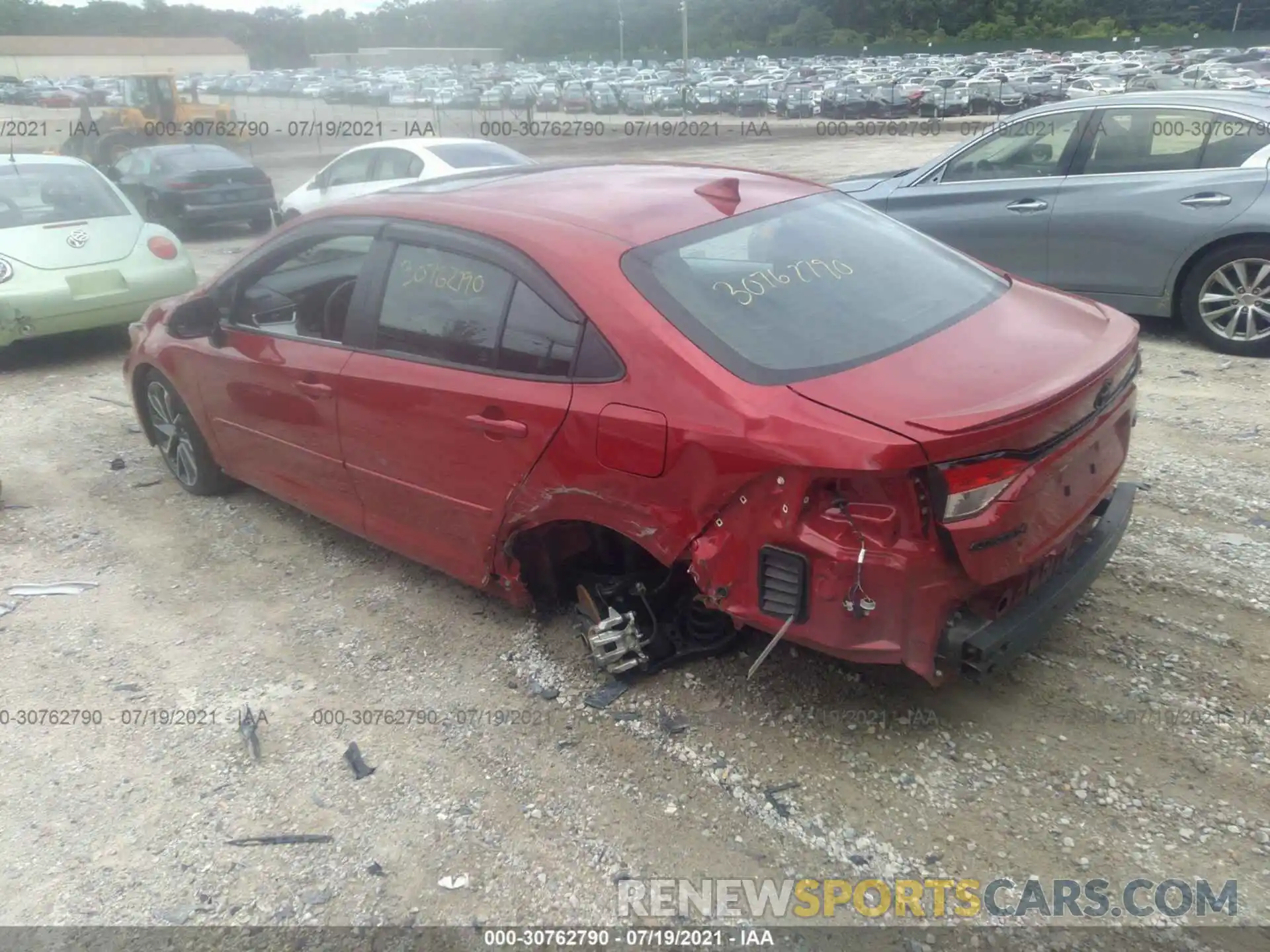 3 Photograph of a damaged car 5YFS4RCE3LP025087 TOYOTA COROLLA 2020