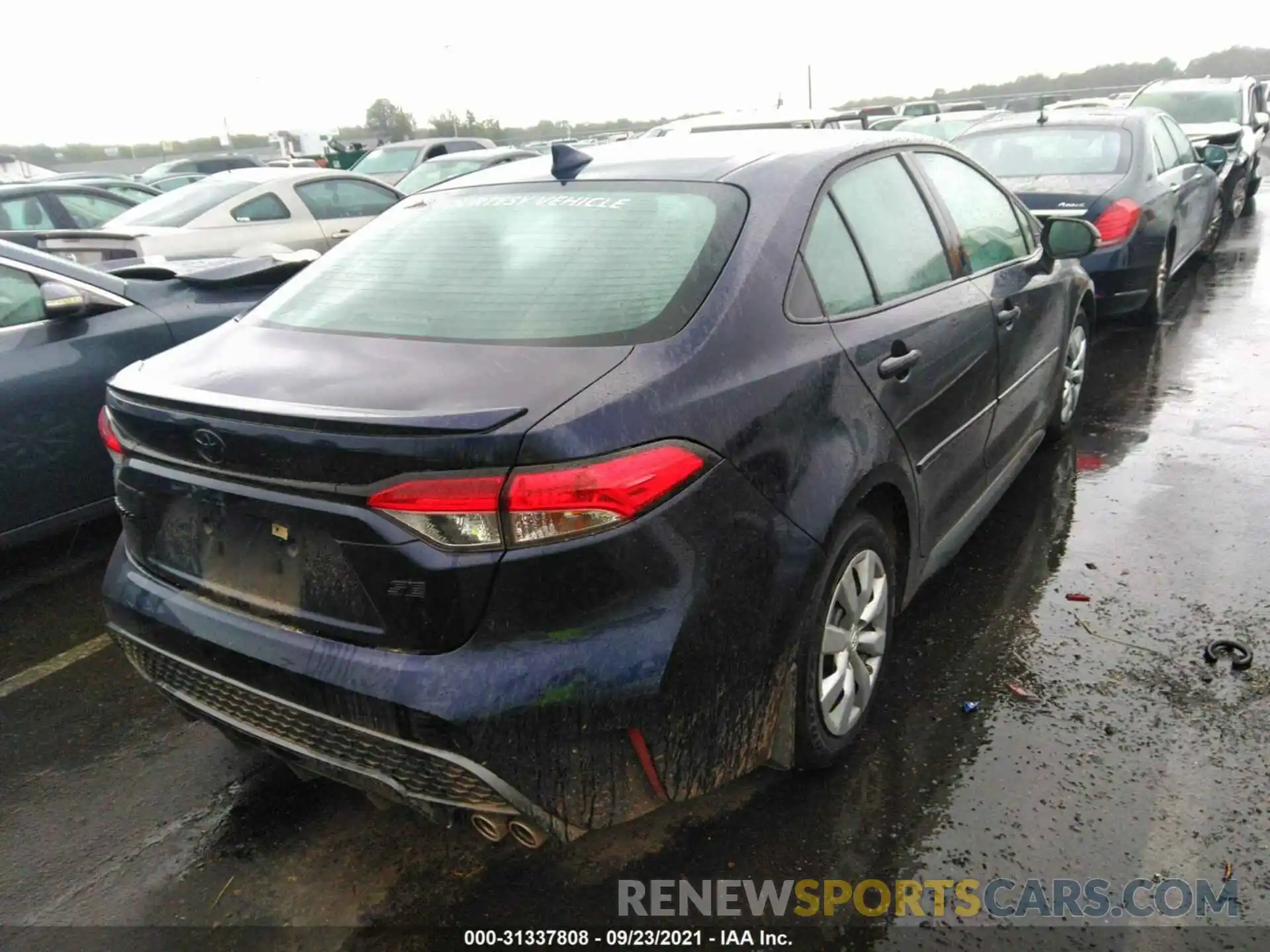 4 Photograph of a damaged car 5YFS4RCE3LP025106 TOYOTA COROLLA 2020