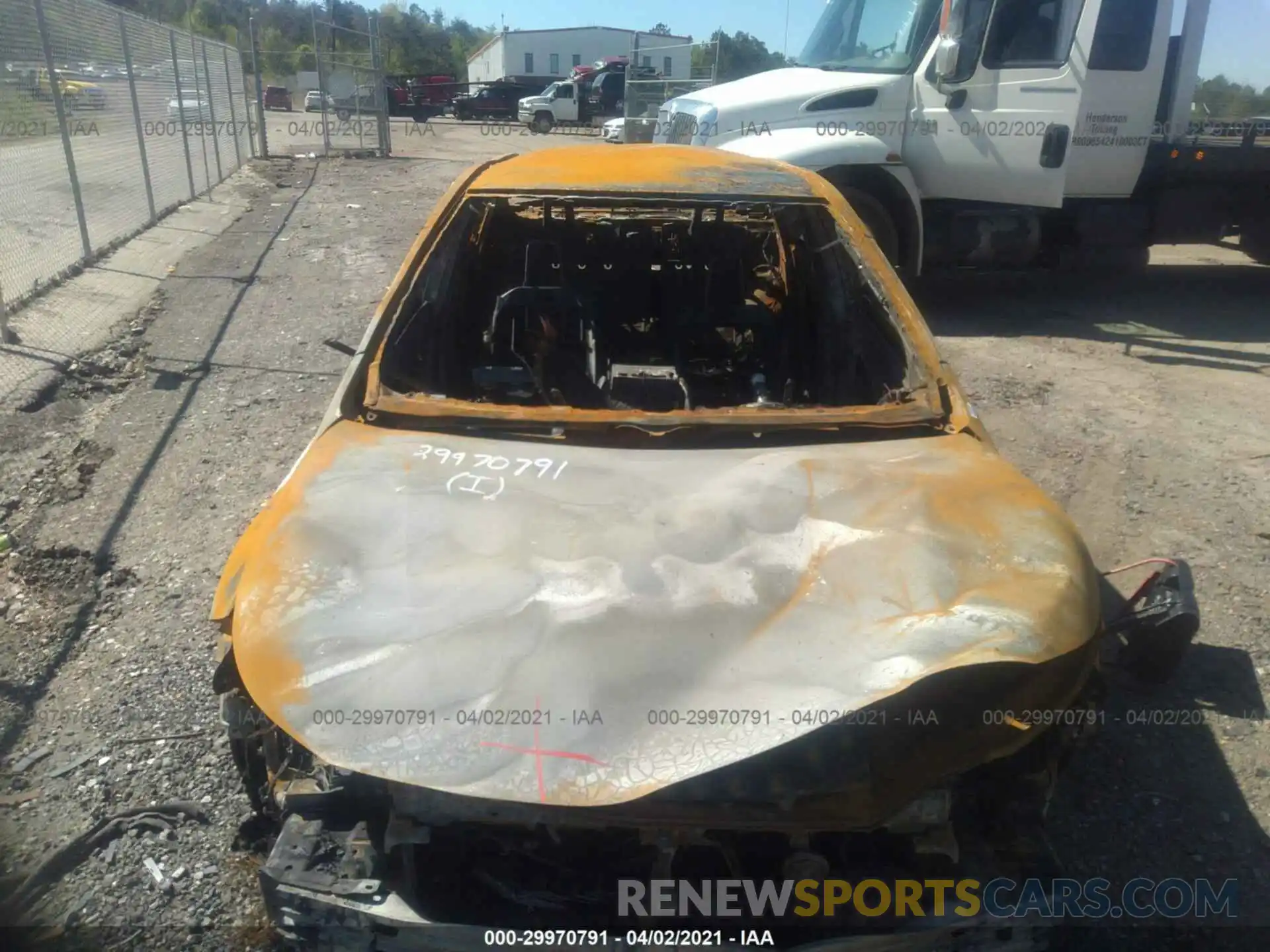 6 Photograph of a damaged car 5YFS4RCE3LP025431 TOYOTA COROLLA 2020