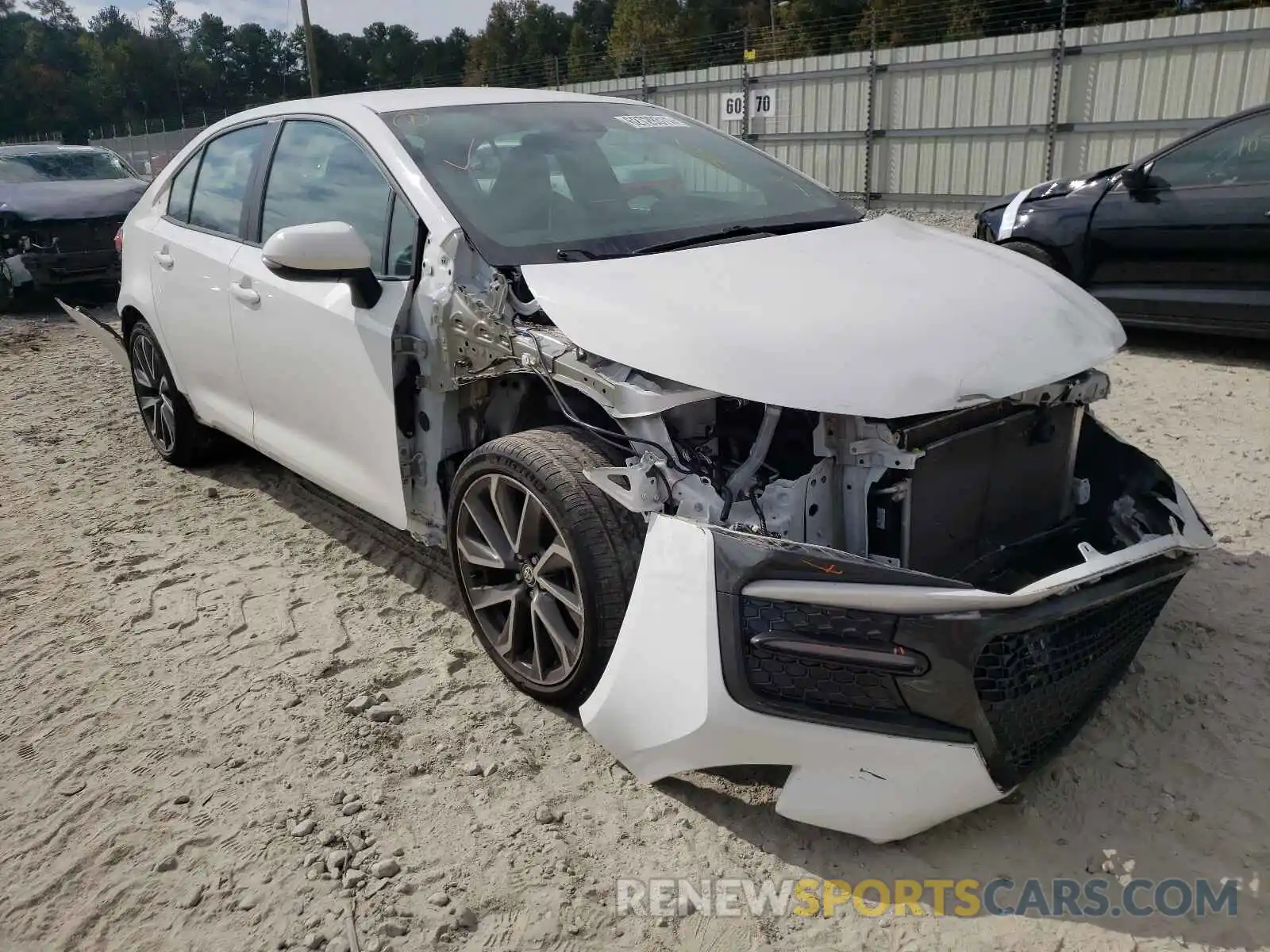 1 Photograph of a damaged car 5YFS4RCE3LP026501 TOYOTA COROLLA 2020