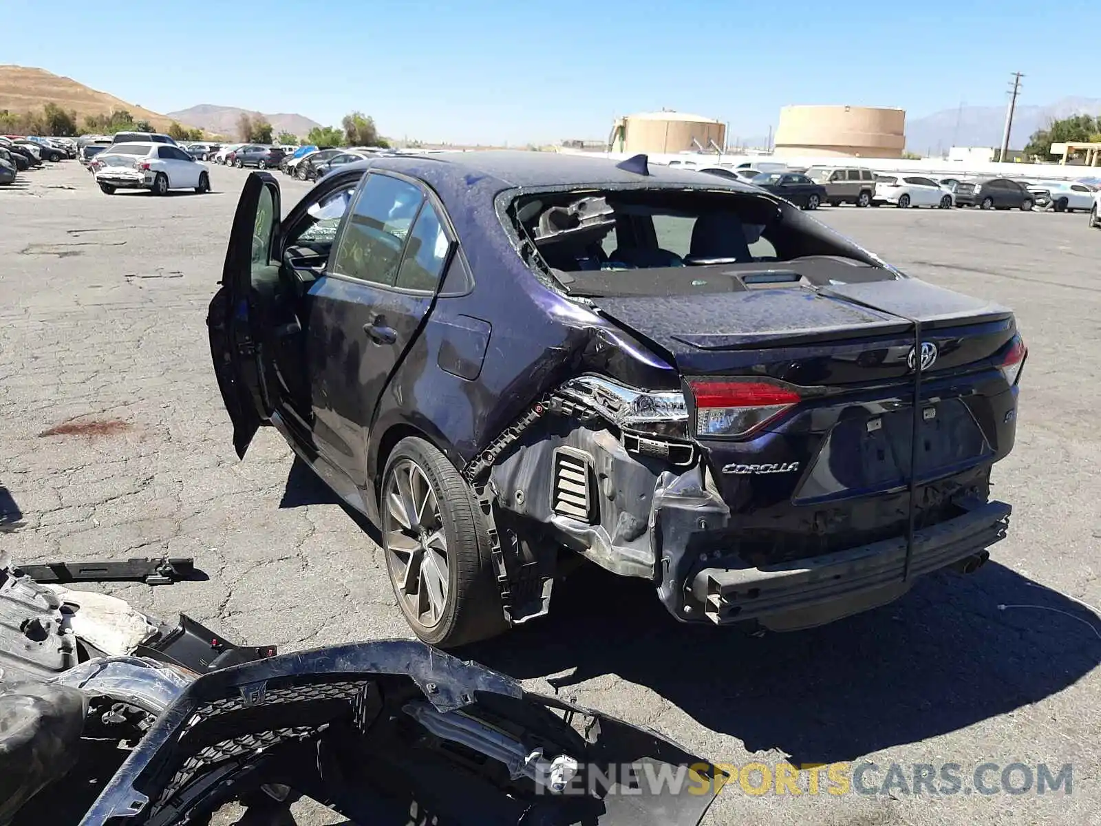 3 Photograph of a damaged car 5YFS4RCE3LP029253 TOYOTA COROLLA 2020