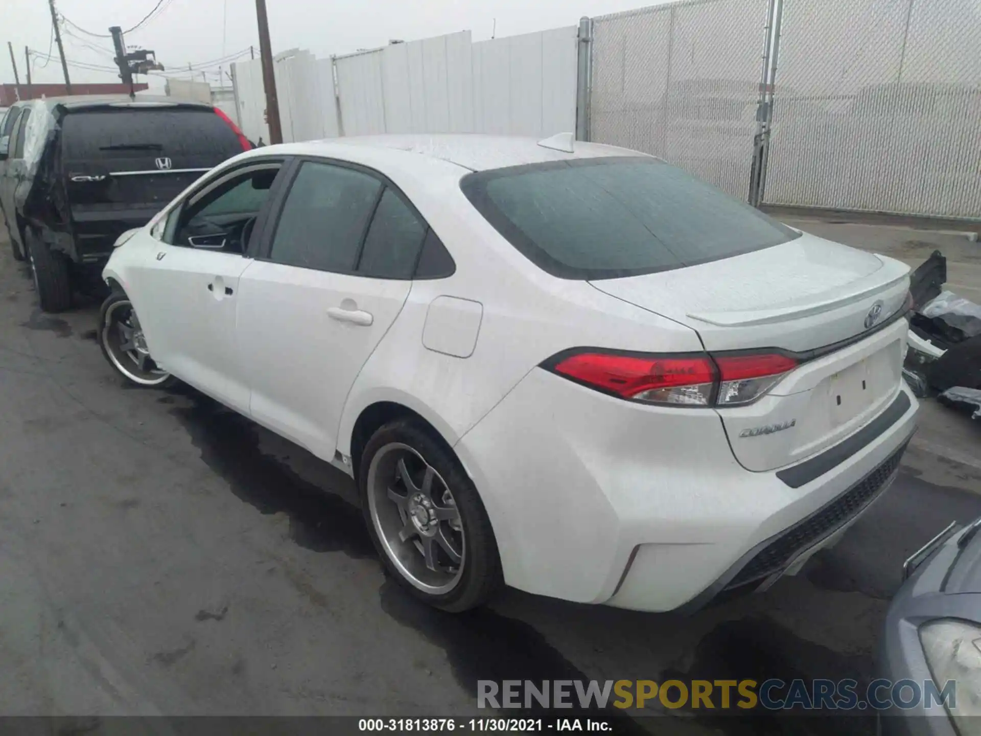 3 Photograph of a damaged car 5YFS4RCE3LP029320 TOYOTA COROLLA 2020