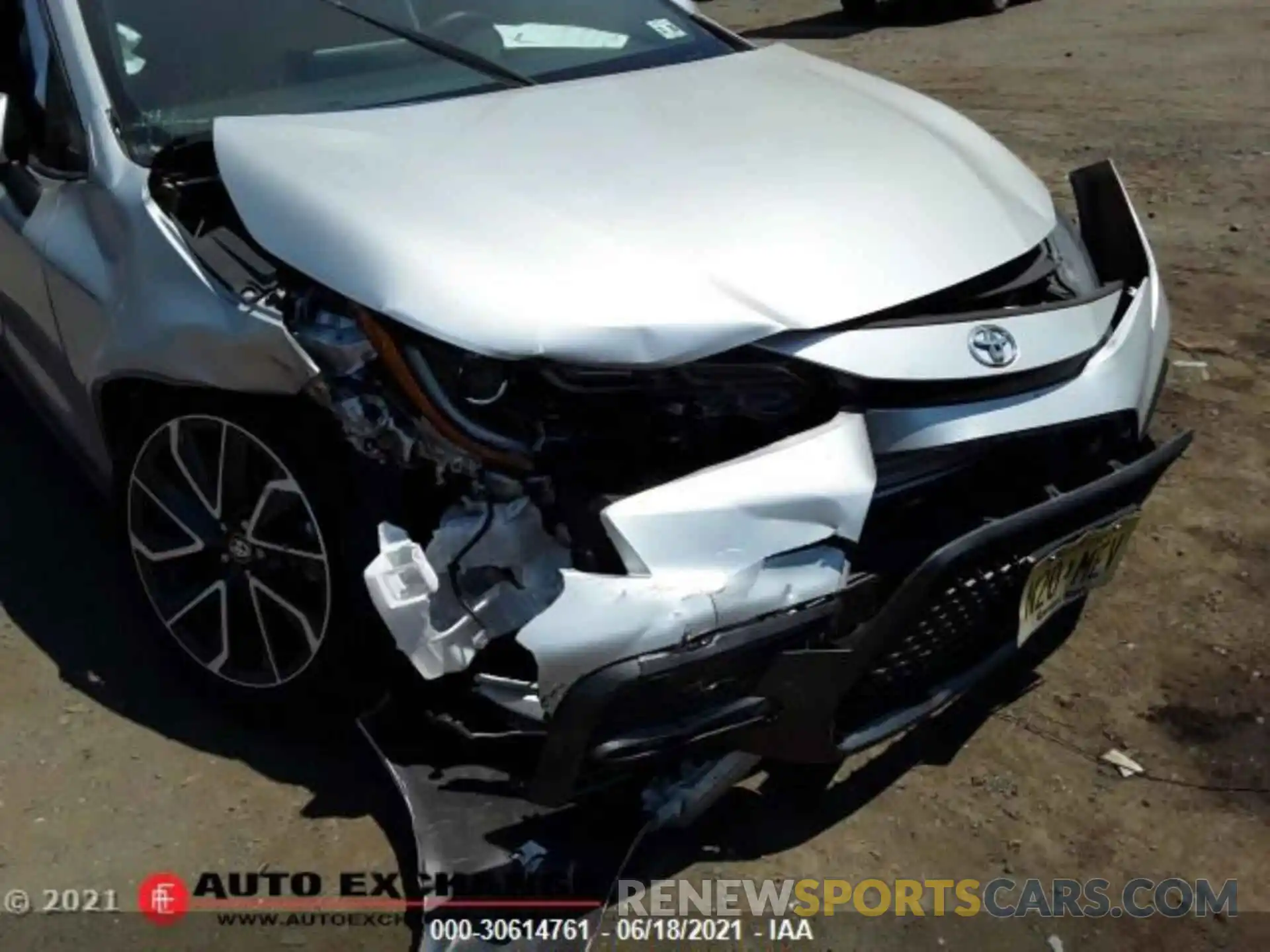 1 Photograph of a damaged car 5YFS4RCE3LP029575 TOYOTA COROLLA 2020