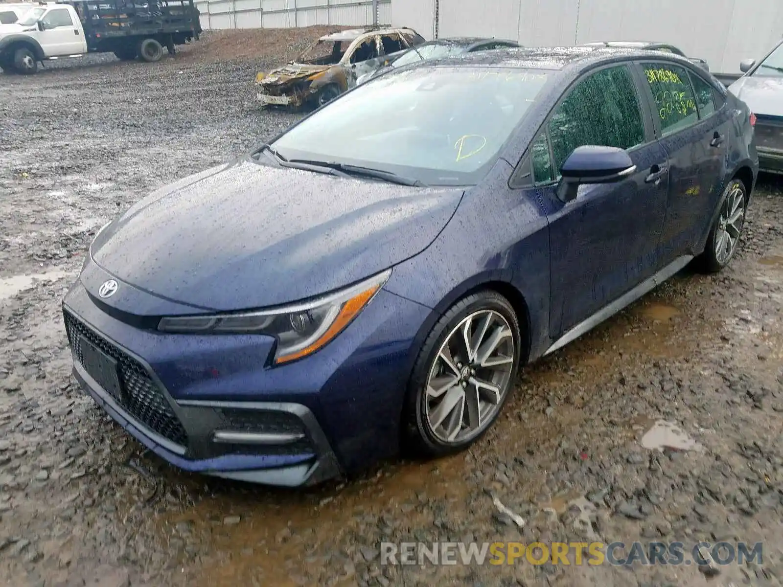 2 Photograph of a damaged car 5YFS4RCE3LP029673 TOYOTA COROLLA 2020