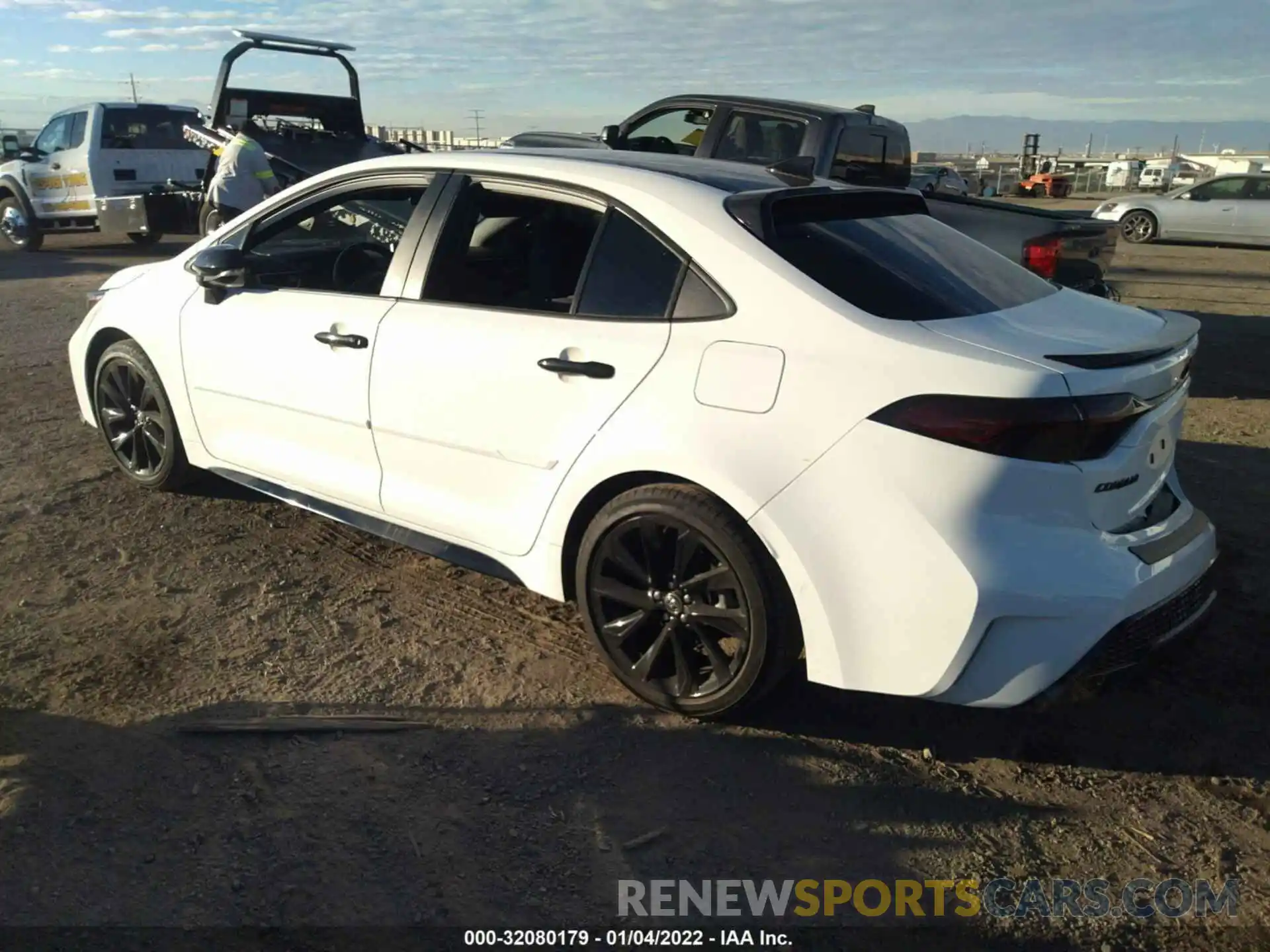 3 Photograph of a damaged car 5YFS4RCE3LP029799 TOYOTA COROLLA 2020