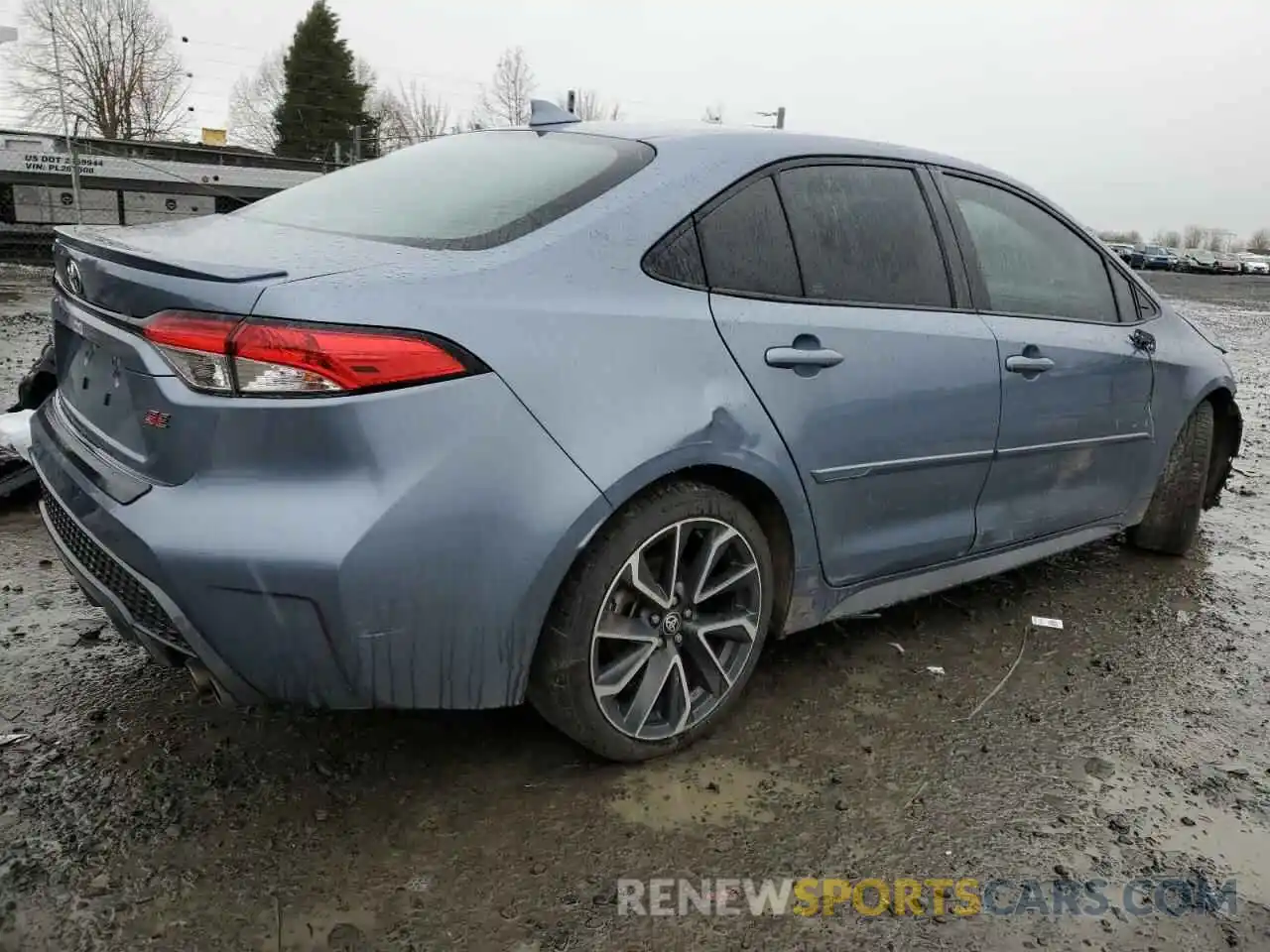 3 Photograph of a damaged car 5YFS4RCE3LP030970 TOYOTA COROLLA 2020