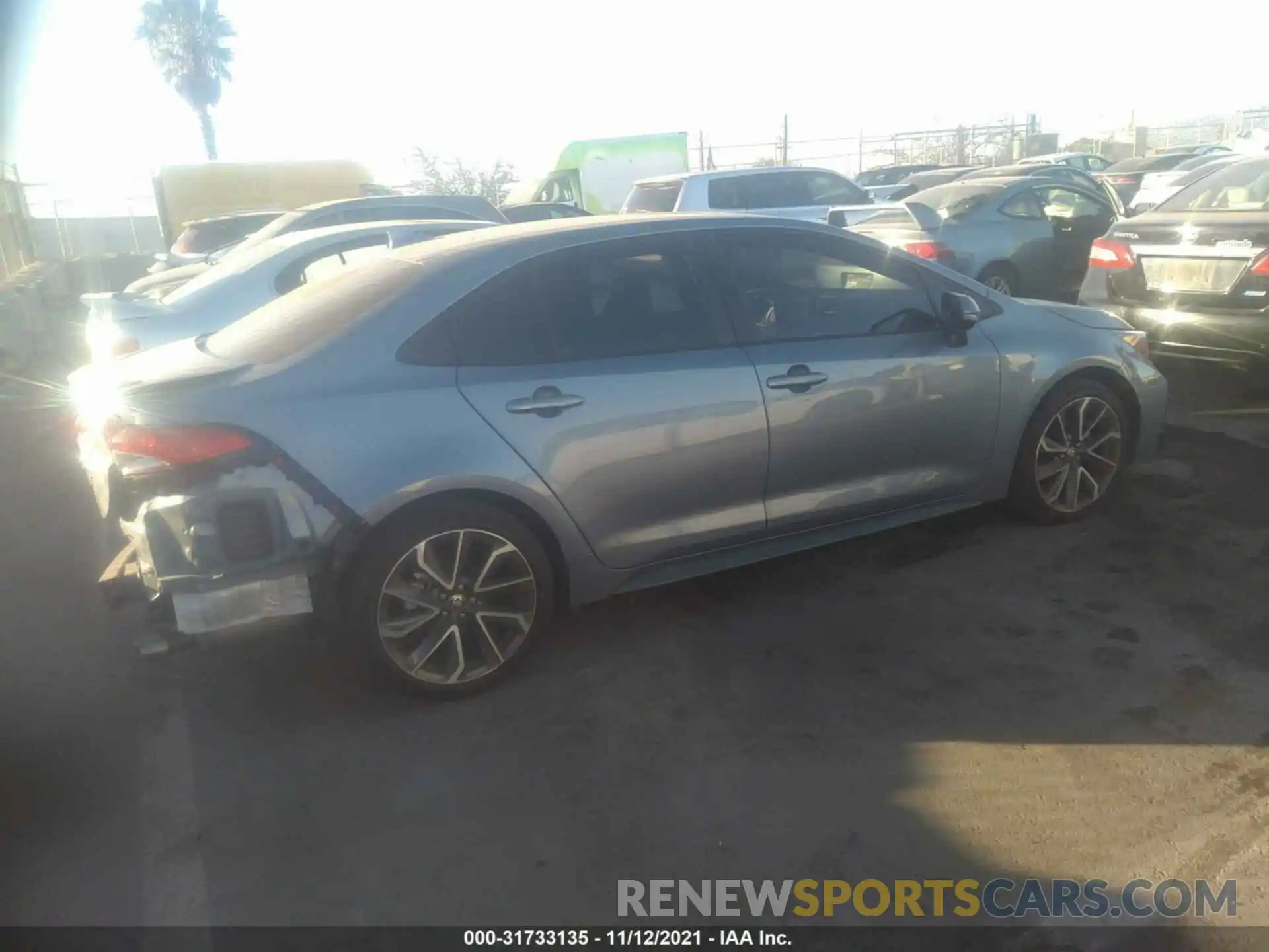 4 Photograph of a damaged car 5YFS4RCE3LP032766 TOYOTA COROLLA 2020