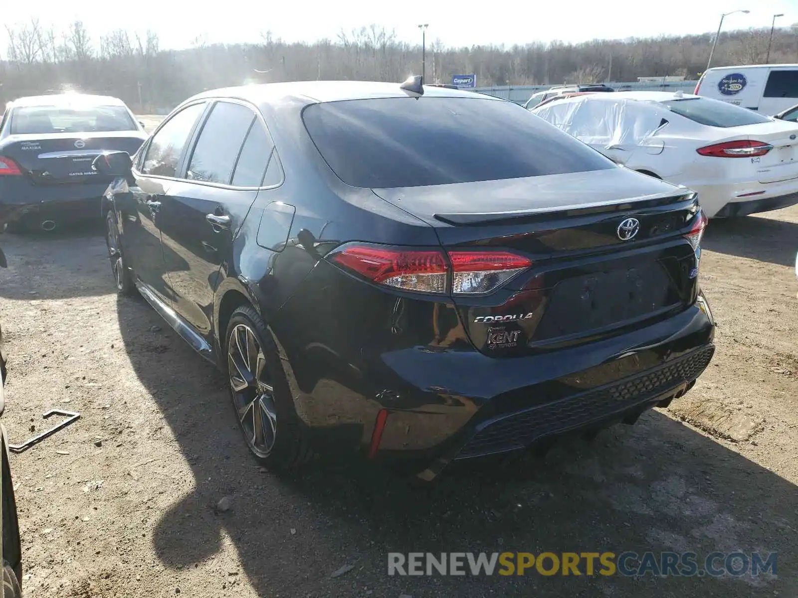 3 Photograph of a damaged car 5YFS4RCE3LP033142 TOYOTA COROLLA 2020