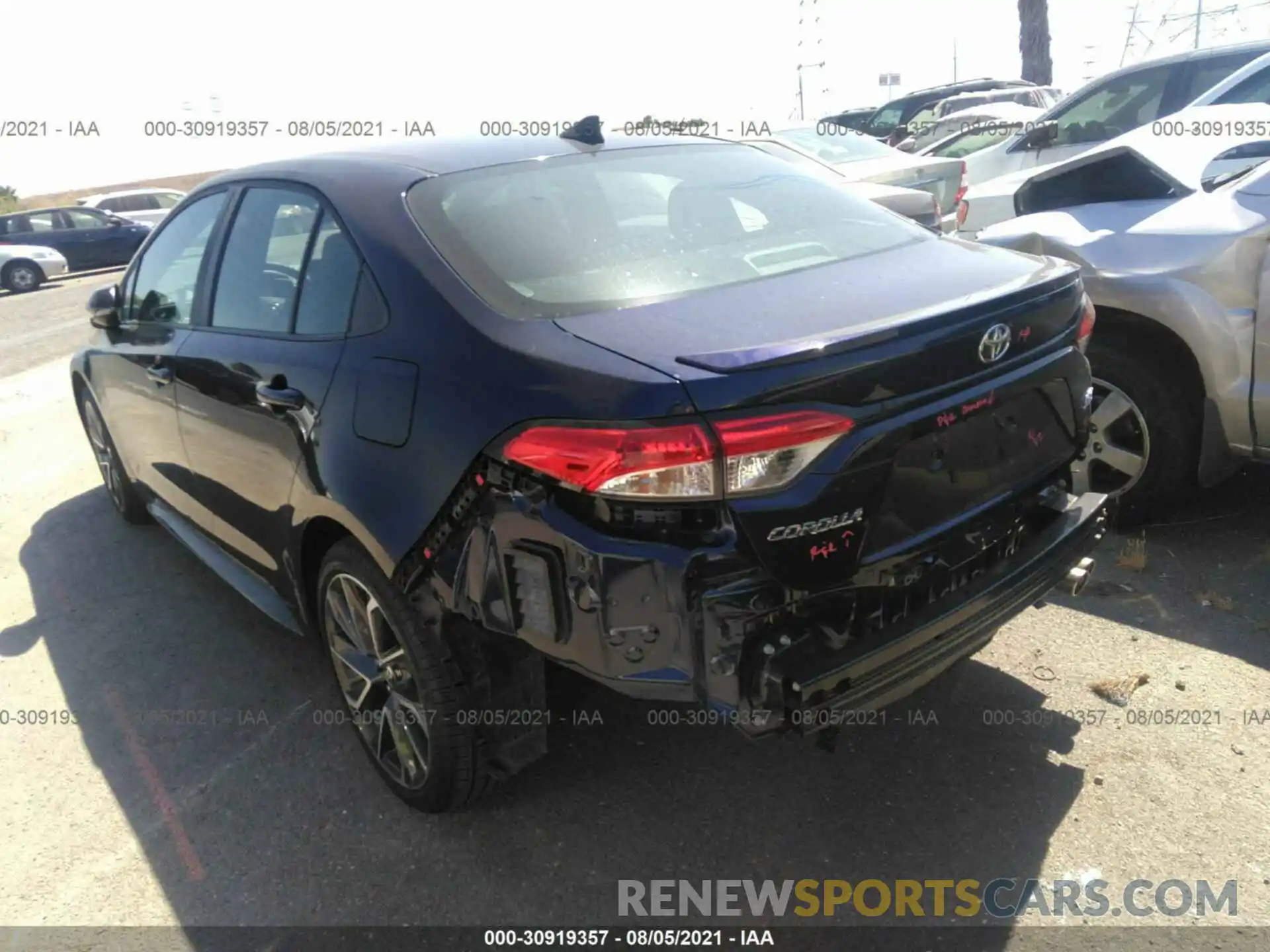 3 Photograph of a damaged car 5YFS4RCE3LP033206 TOYOTA COROLLA 2020