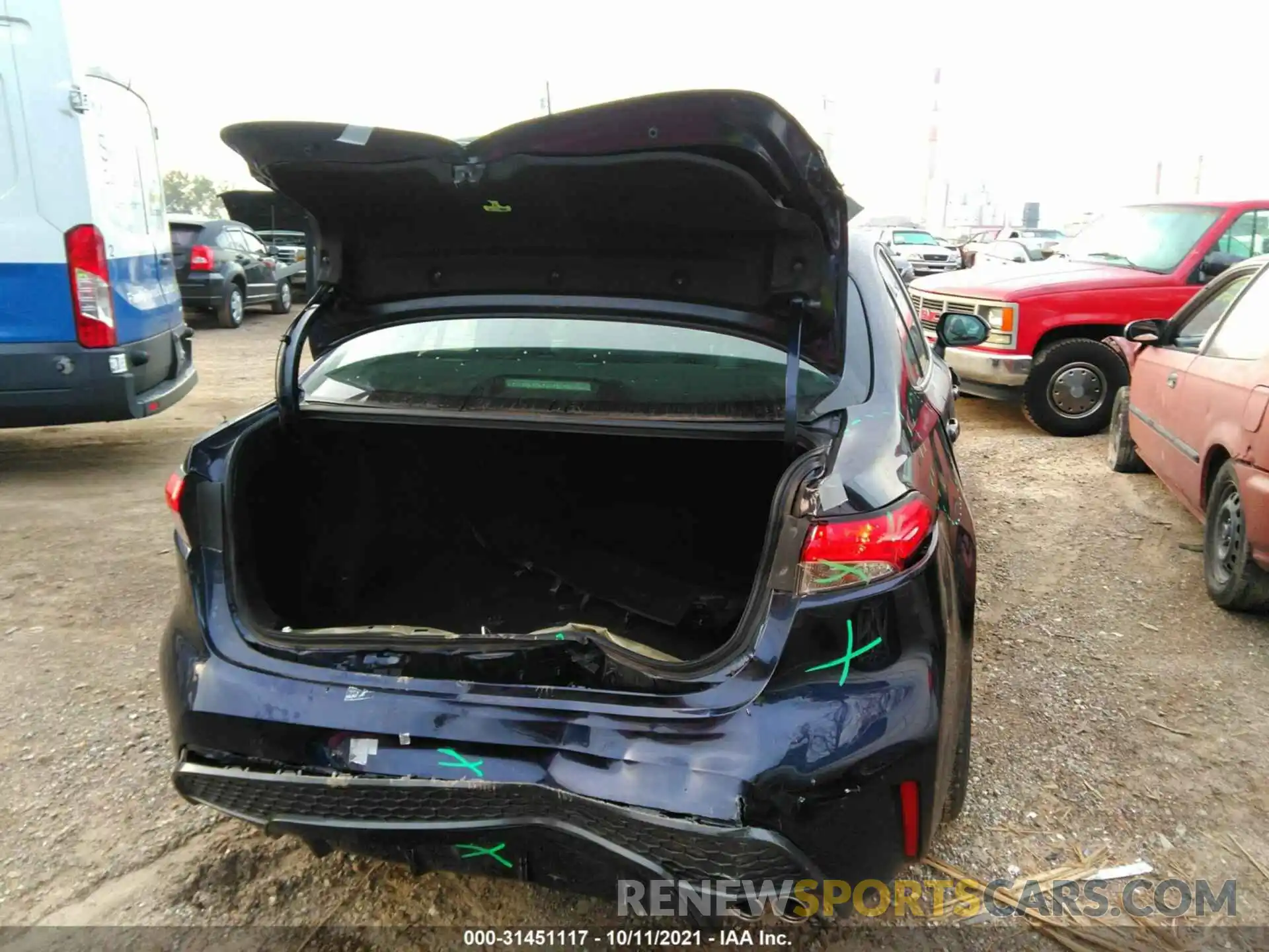 6 Photograph of a damaged car 5YFS4RCE3LP033822 TOYOTA COROLLA 2020