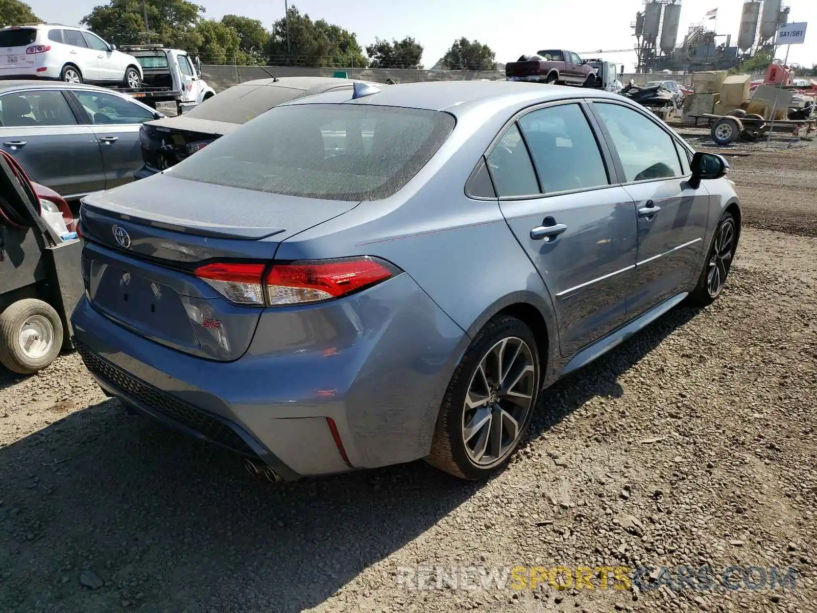 4 Photograph of a damaged car 5YFS4RCE3LP034484 TOYOTA COROLLA 2020