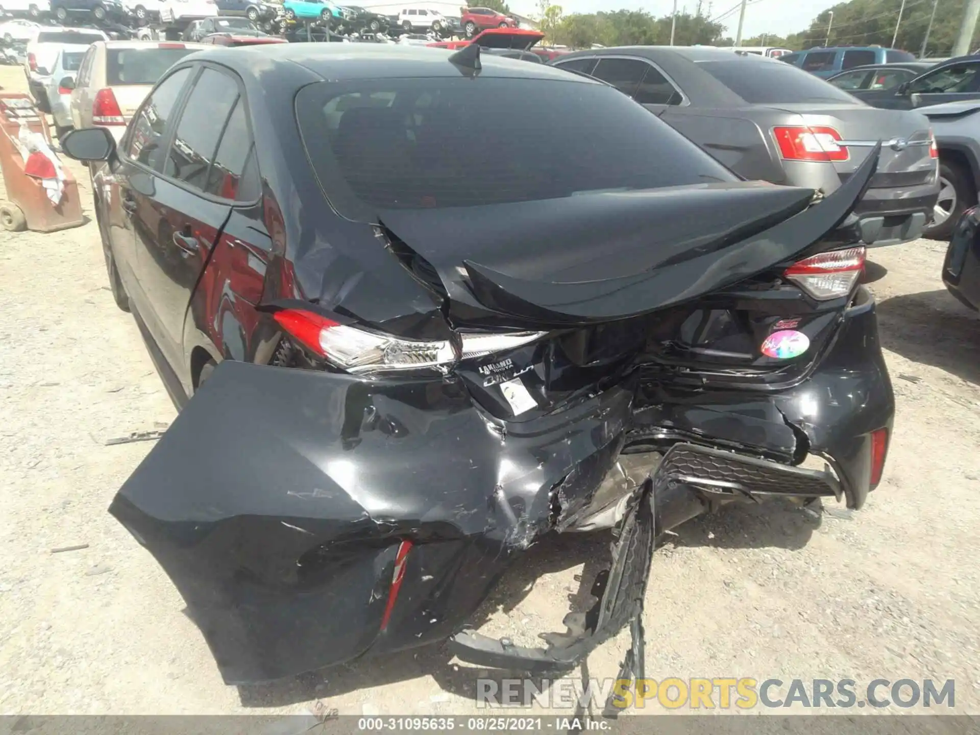 6 Photograph of a damaged car 5YFS4RCE3LP034520 TOYOTA COROLLA 2020