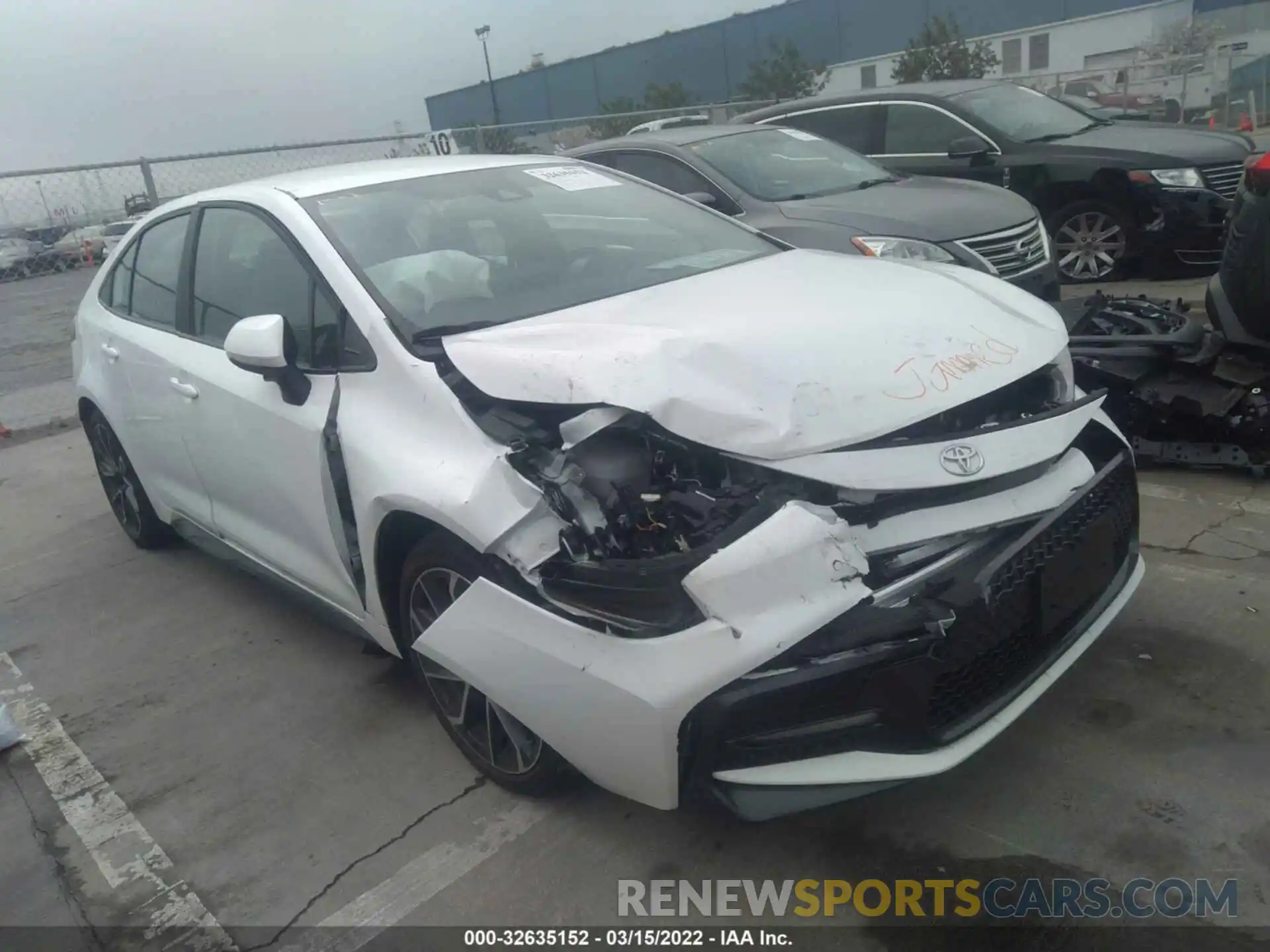 1 Photograph of a damaged car 5YFS4RCE3LP034646 TOYOTA COROLLA 2020