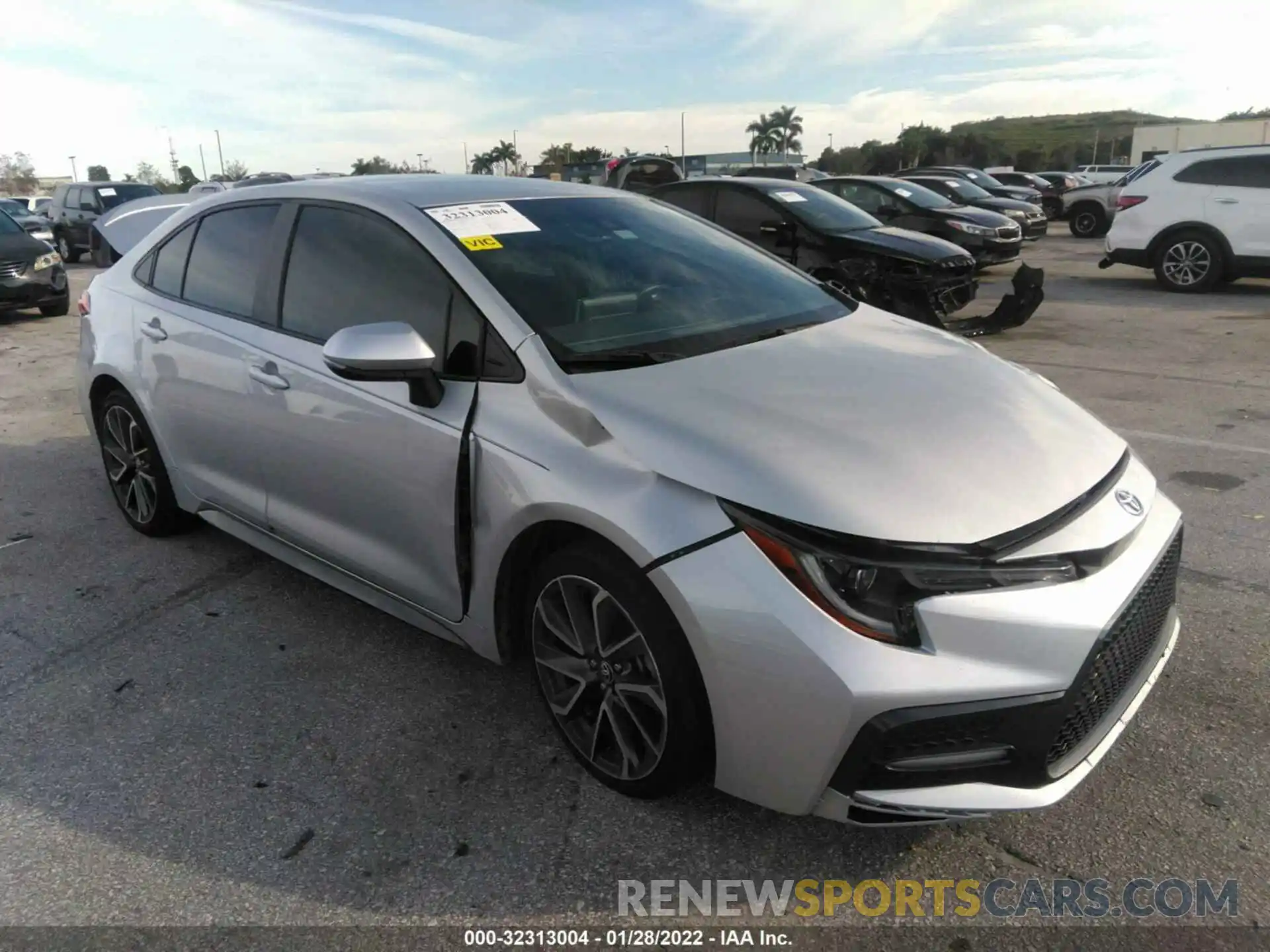 1 Photograph of a damaged car 5YFS4RCE3LP036221 TOYOTA COROLLA 2020