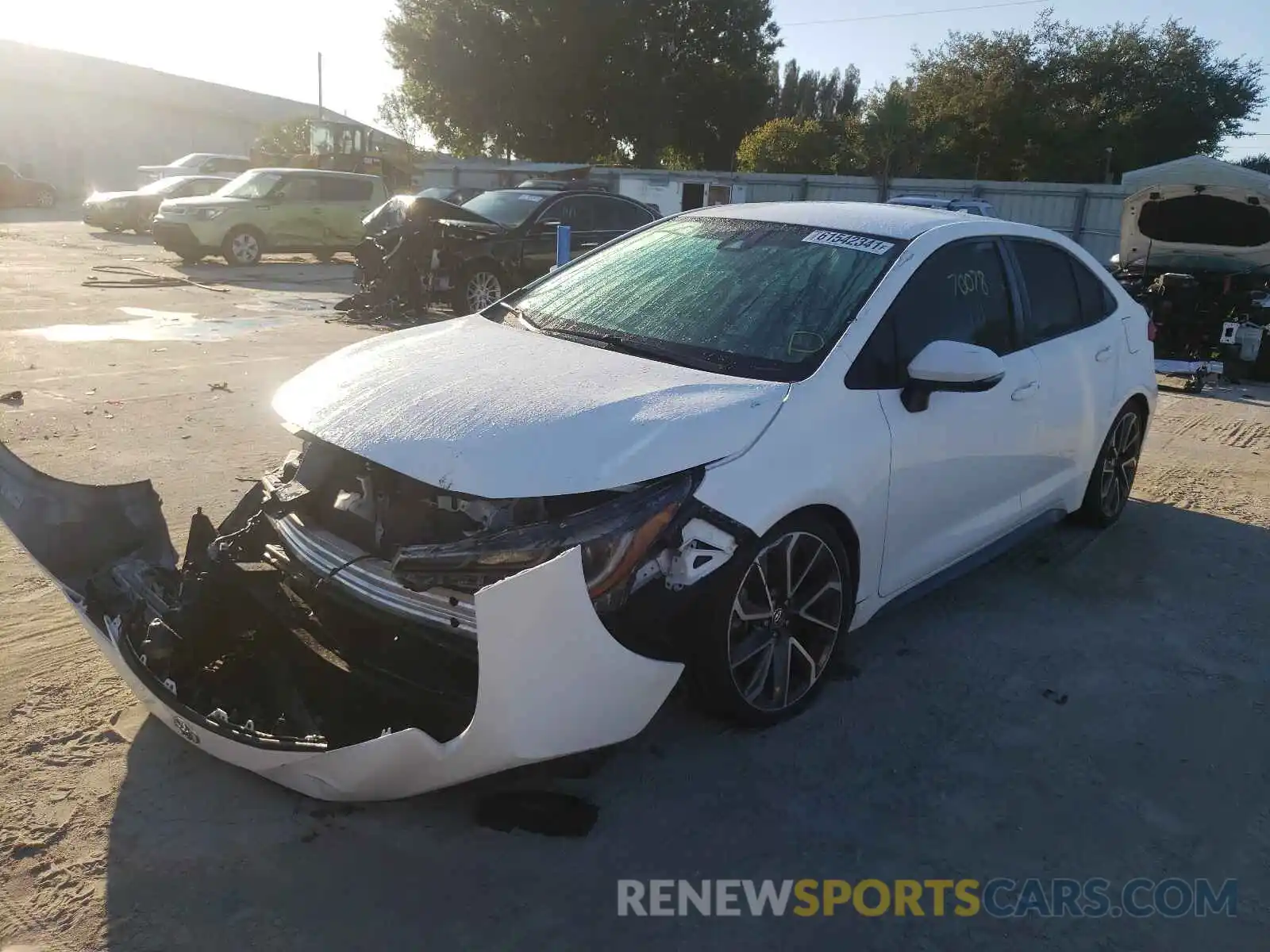 2 Photograph of a damaged car 5YFS4RCE3LP036297 TOYOTA COROLLA 2020