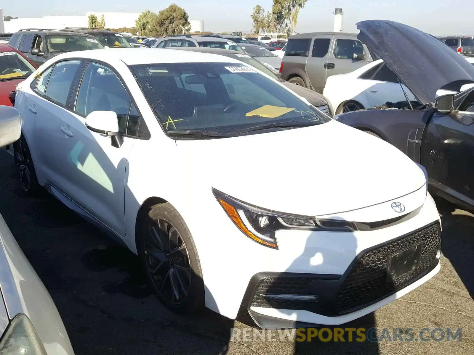 1 Photograph of a damaged car 5YFS4RCE3LP036493 TOYOTA COROLLA 2020