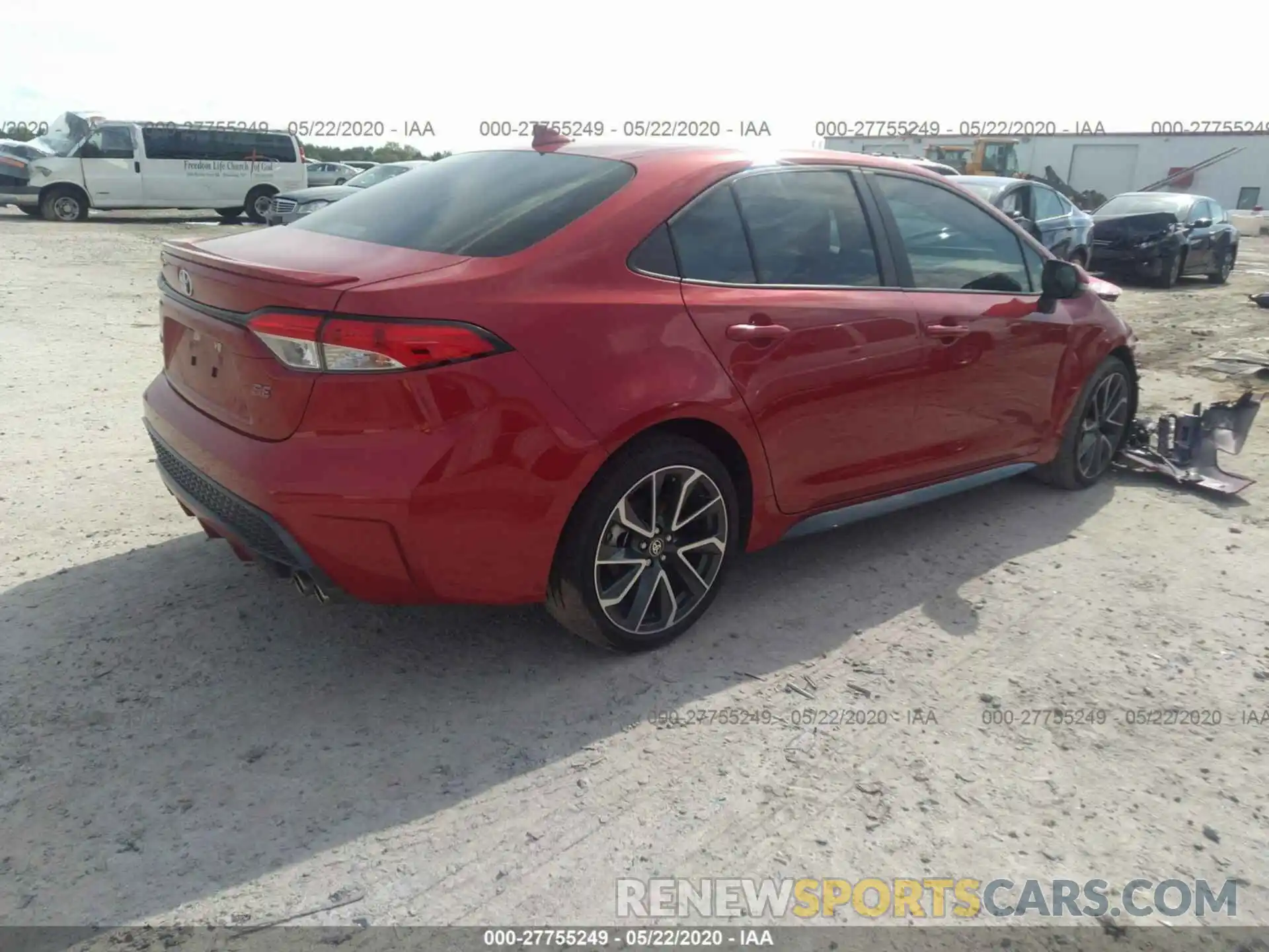 4 Photograph of a damaged car 5YFS4RCE3LP037286 TOYOTA COROLLA 2020