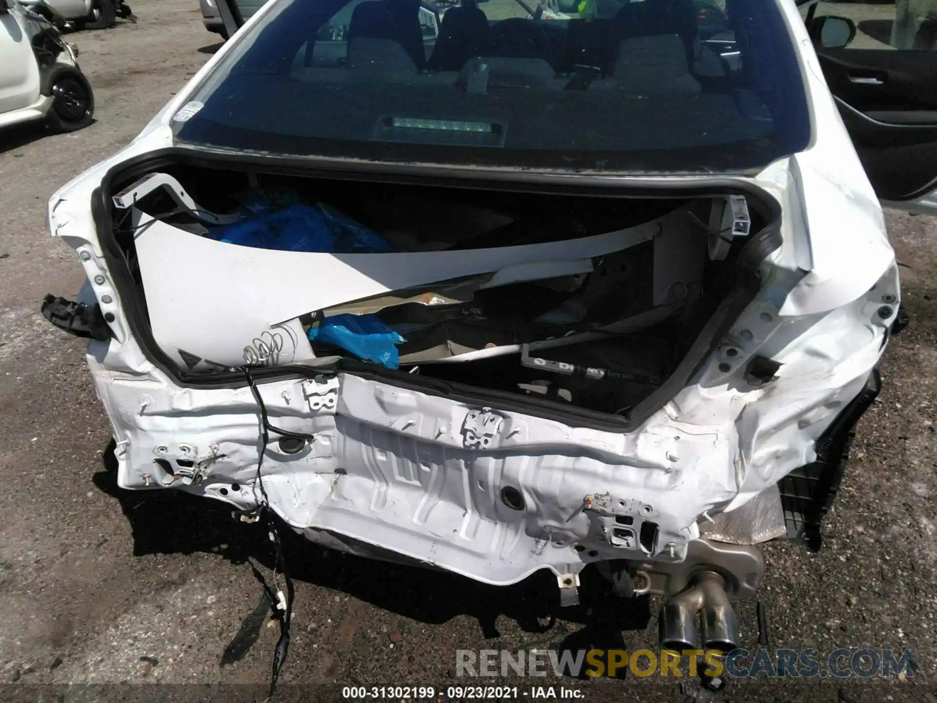 6 Photograph of a damaged car 5YFS4RCE3LP039720 TOYOTA COROLLA 2020