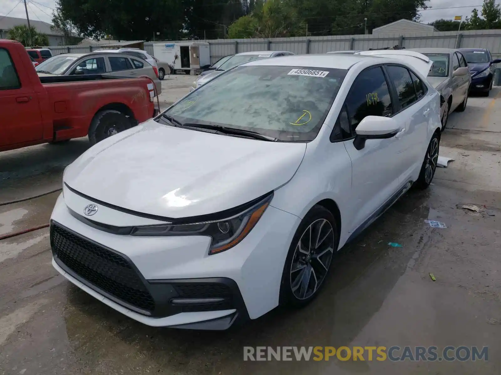 2 Photograph of a damaged car 5YFS4RCE3LP041922 TOYOTA COROLLA 2020