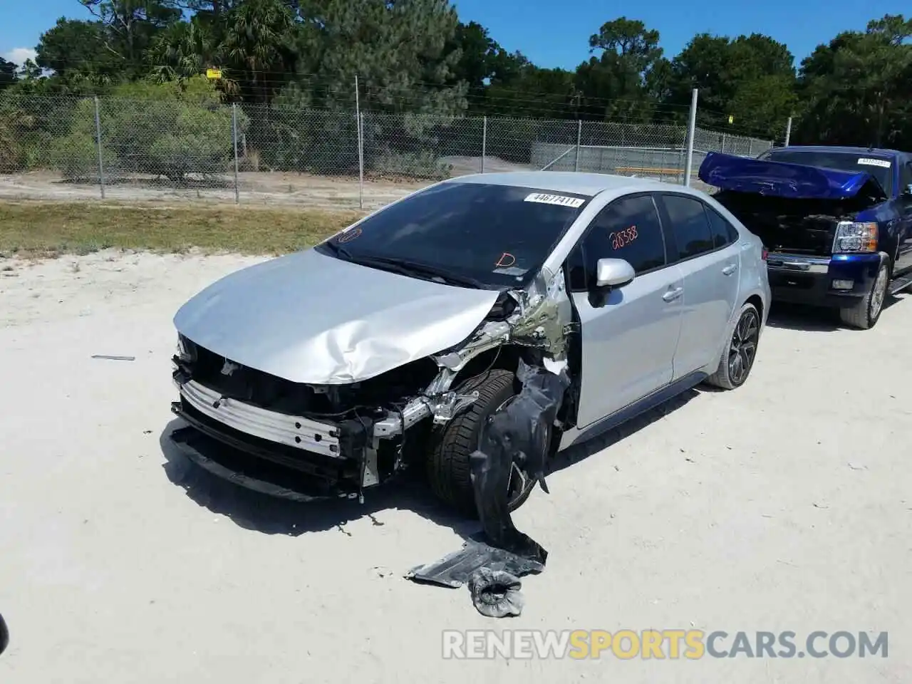 2 Photograph of a damaged car 5YFS4RCE3LP043198 TOYOTA COROLLA 2020