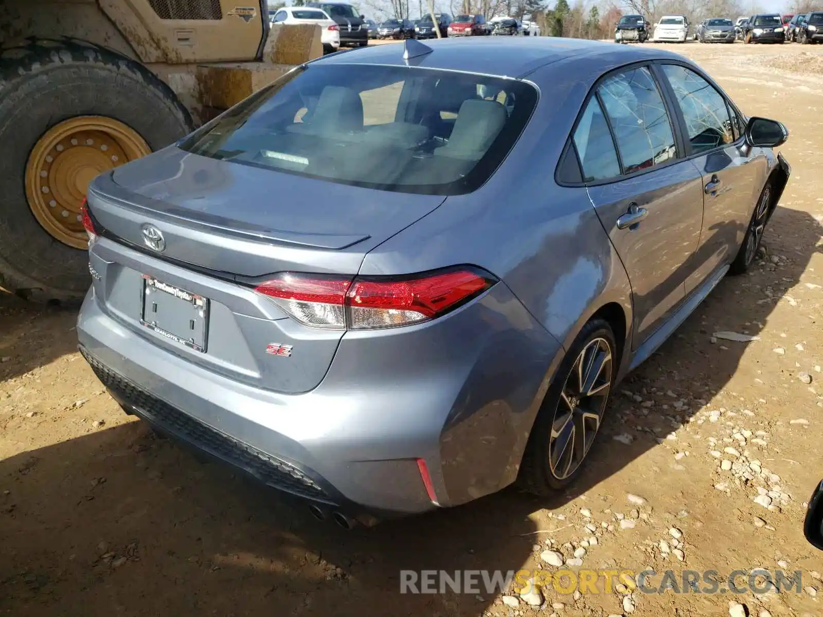 4 Photograph of a damaged car 5YFS4RCE3LP044075 TOYOTA COROLLA 2020