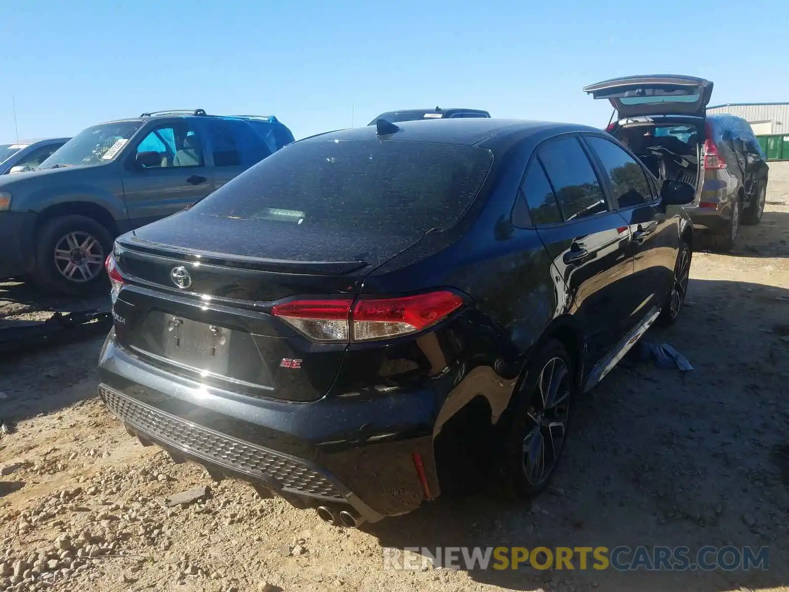 4 Photograph of a damaged car 5YFS4RCE3LP046912 TOYOTA COROLLA 2020