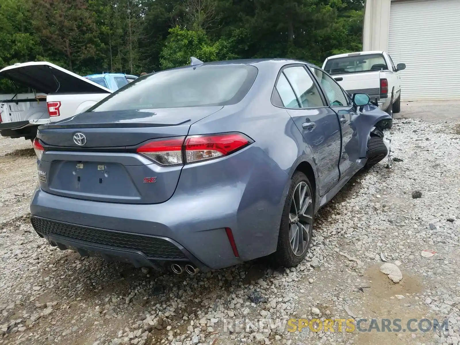 4 Photograph of a damaged car 5YFS4RCE3LP047879 TOYOTA COROLLA 2020