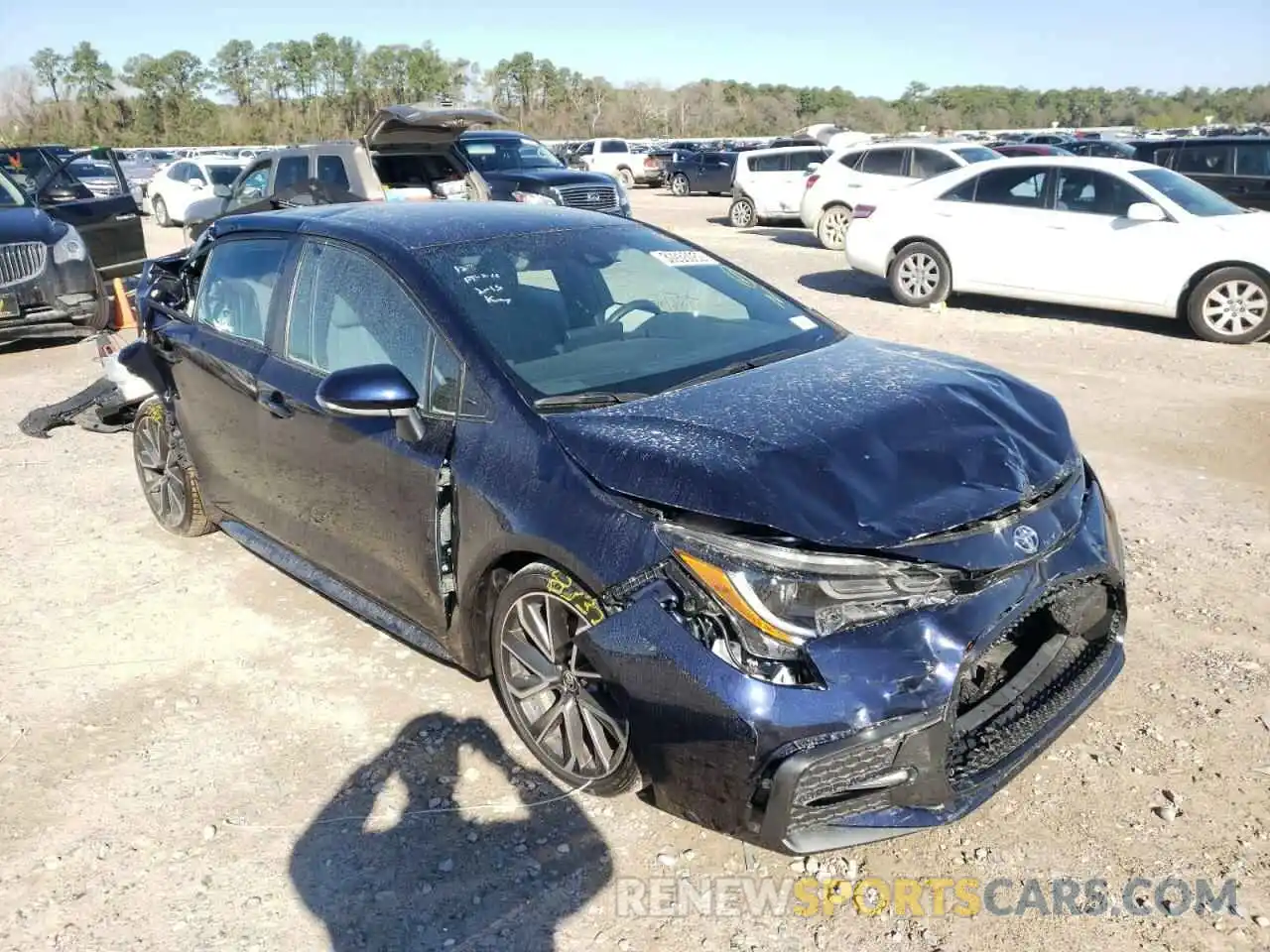 1 Photograph of a damaged car 5YFS4RCE3LP048496 TOYOTA COROLLA 2020