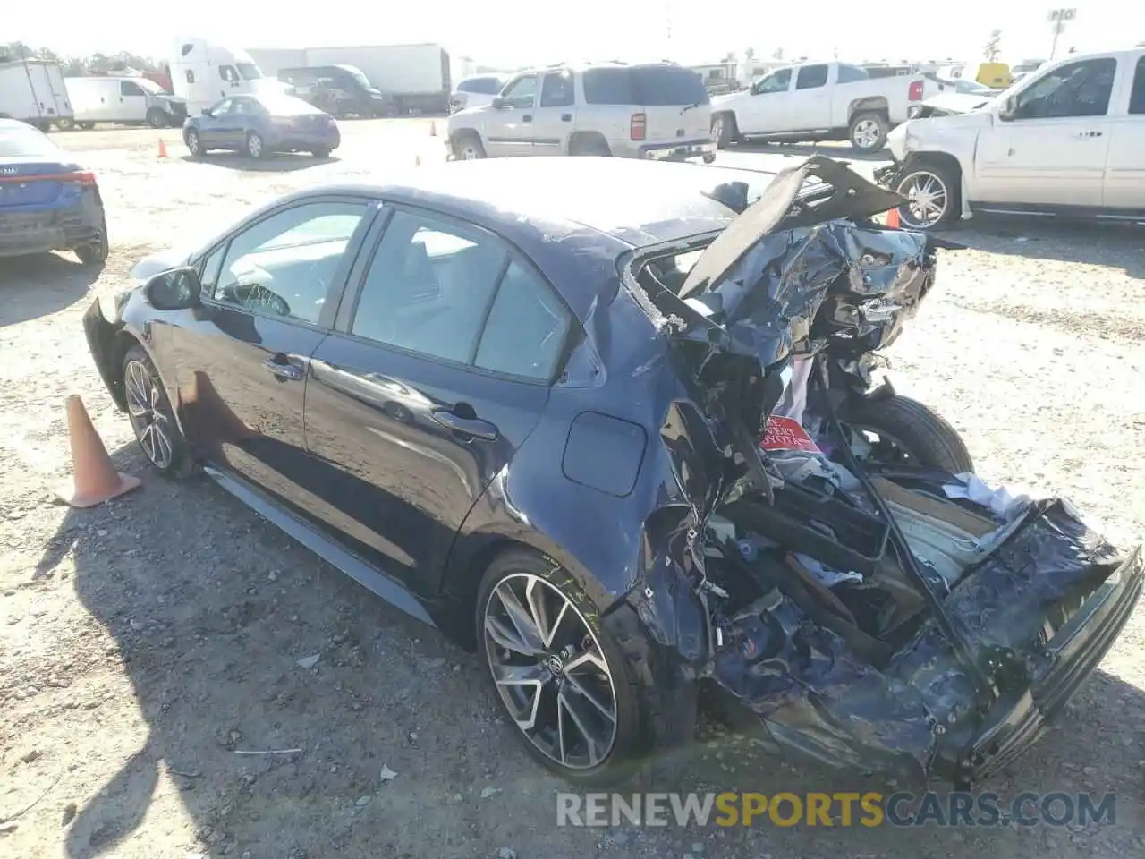 3 Photograph of a damaged car 5YFS4RCE3LP048496 TOYOTA COROLLA 2020