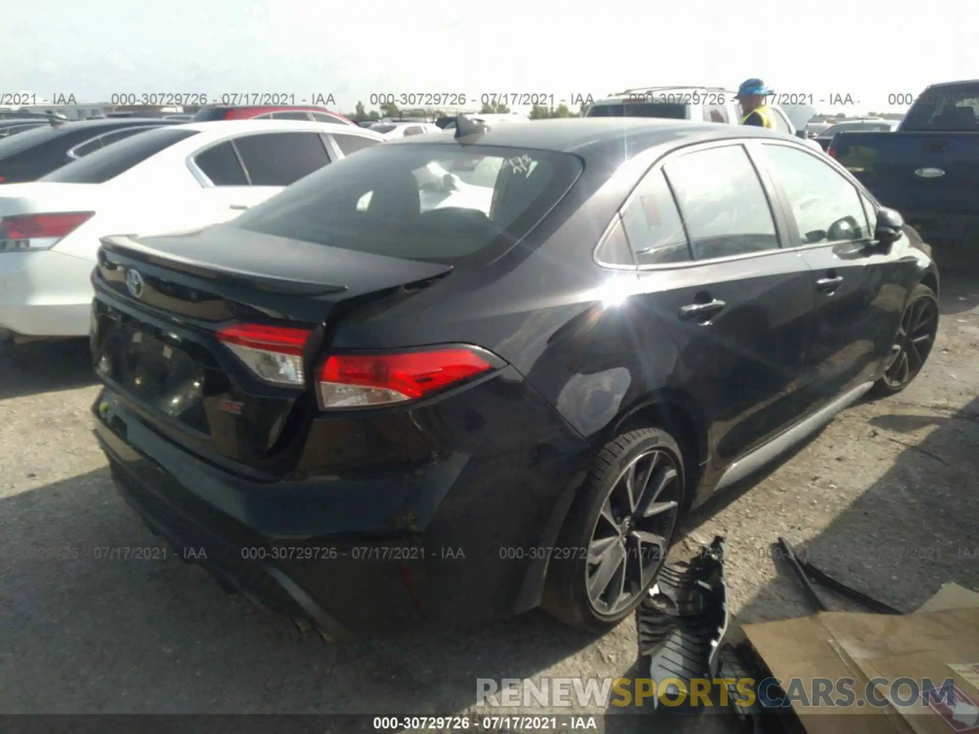 4 Photograph of a damaged car 5YFS4RCE3LP050457 TOYOTA COROLLA 2020