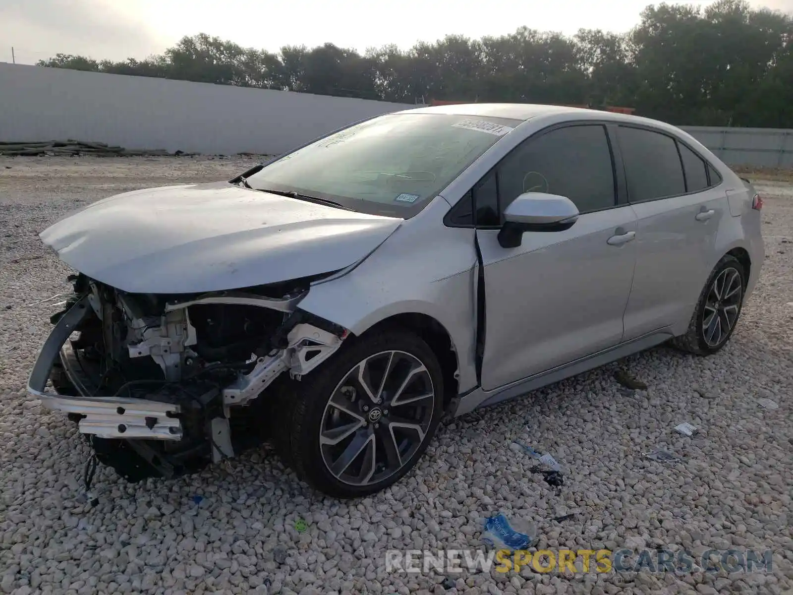 2 Photograph of a damaged car 5YFS4RCE3LP051026 TOYOTA COROLLA 2020