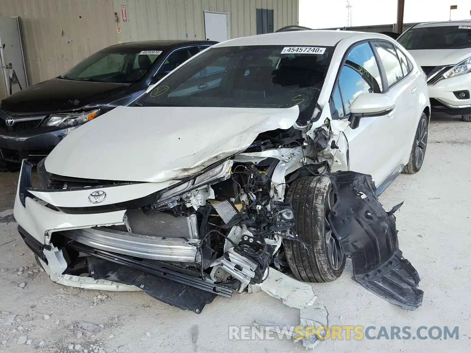 2 Photograph of a damaged car 5YFS4RCE3LP051186 TOYOTA COROLLA 2020