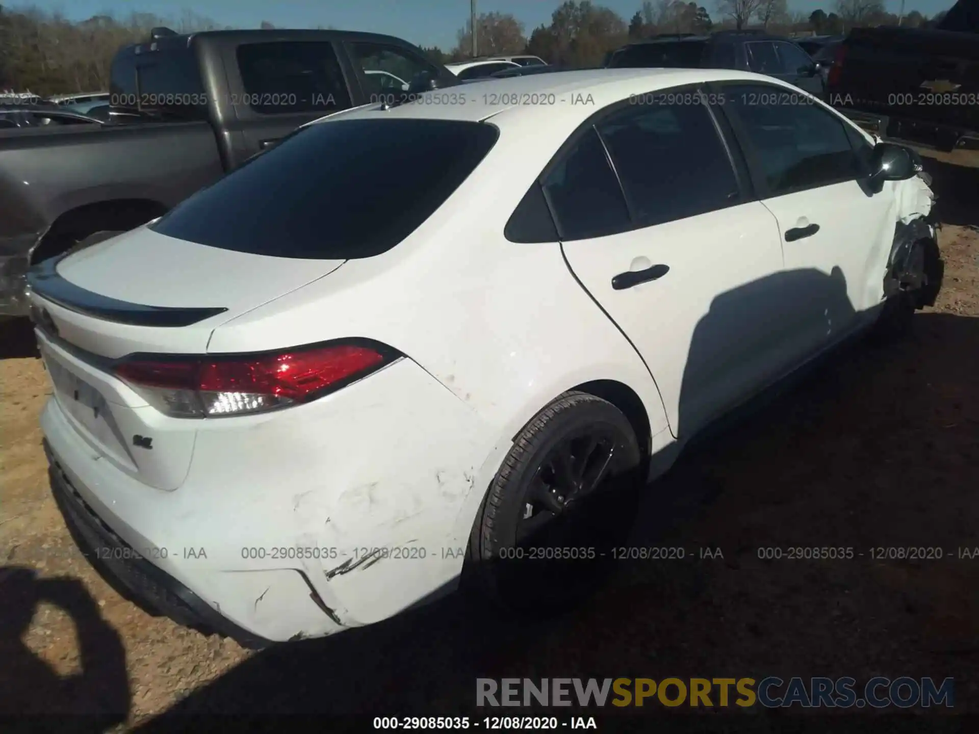 4 Photograph of a damaged car 5YFS4RCE3LP051933 TOYOTA COROLLA 2020