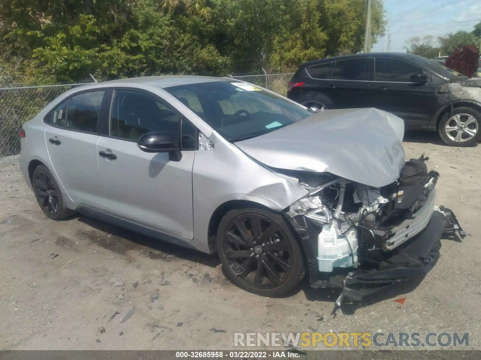 1 Photograph of a damaged car 5YFS4RCE3LP052001 TOYOTA COROLLA 2020