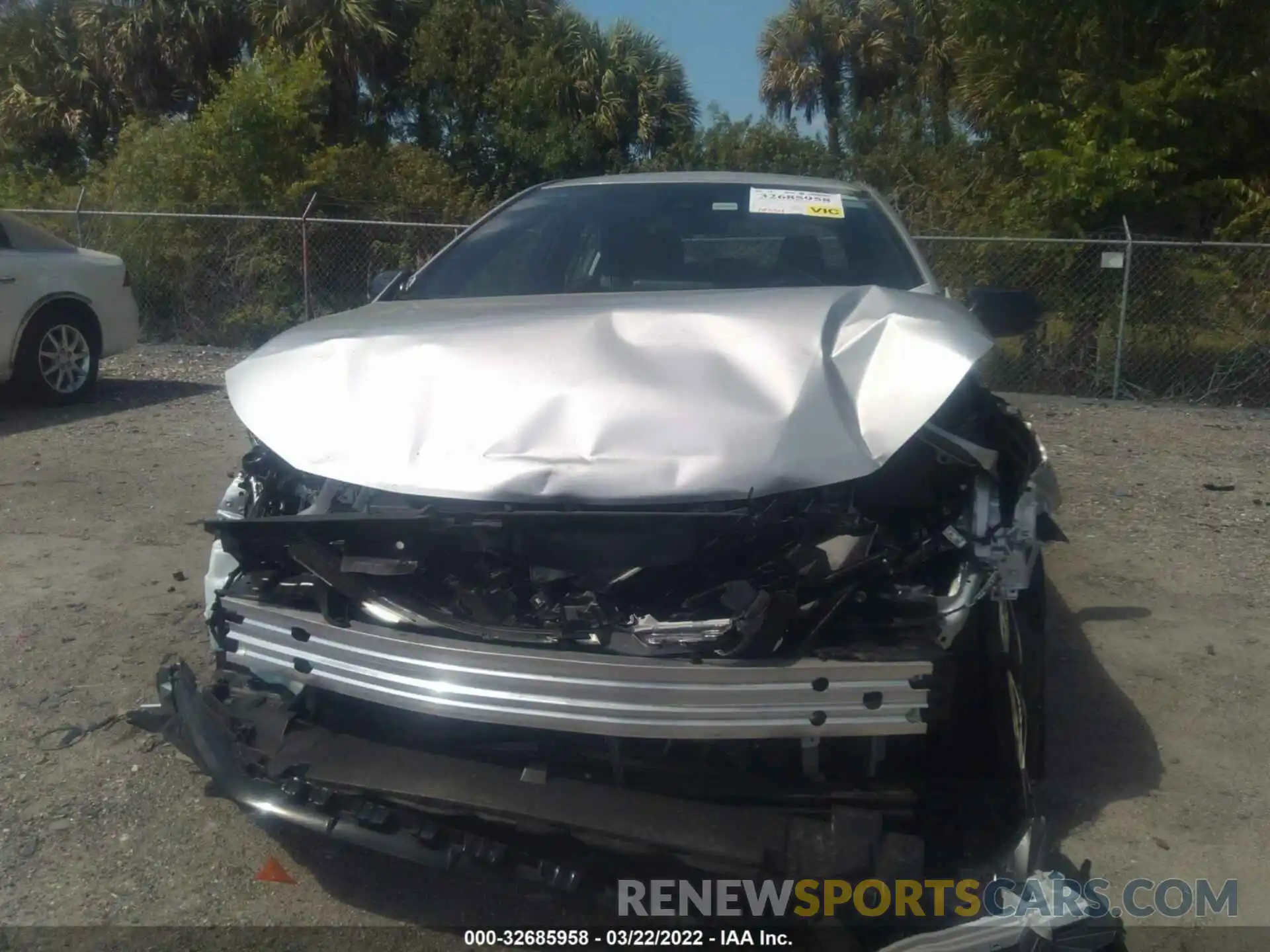 6 Photograph of a damaged car 5YFS4RCE3LP052001 TOYOTA COROLLA 2020