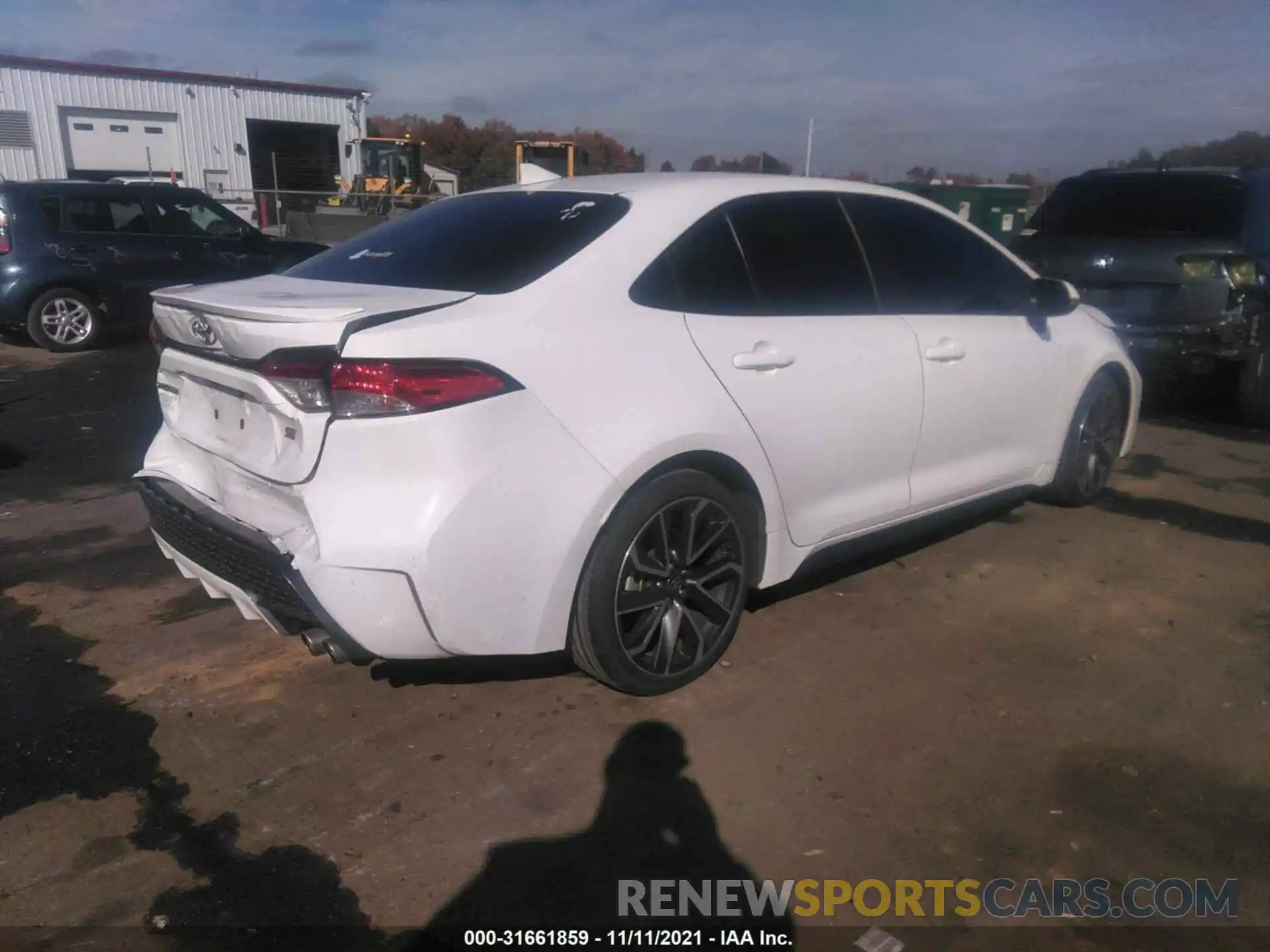 4 Photograph of a damaged car 5YFS4RCE3LP052290 TOYOTA COROLLA 2020