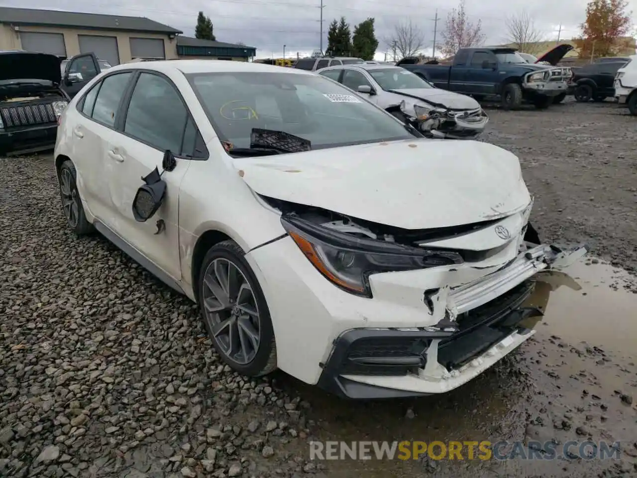 1 Photograph of a damaged car 5YFS4RCE3LP053147 TOYOTA COROLLA 2020