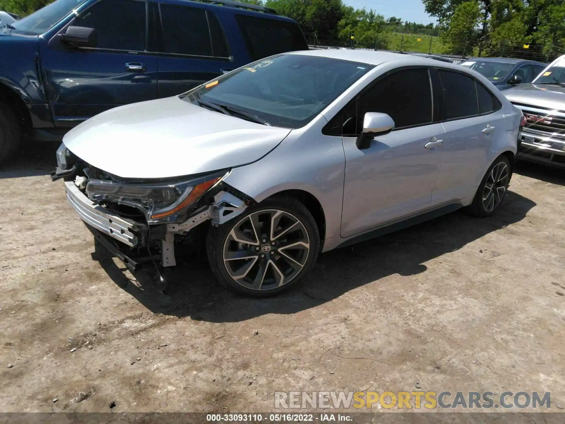 2 Photograph of a damaged car 5YFS4RCE3LP056615 TOYOTA COROLLA 2020