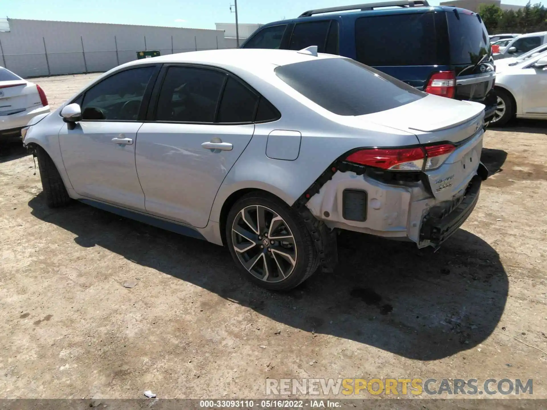 3 Photograph of a damaged car 5YFS4RCE3LP056615 TOYOTA COROLLA 2020