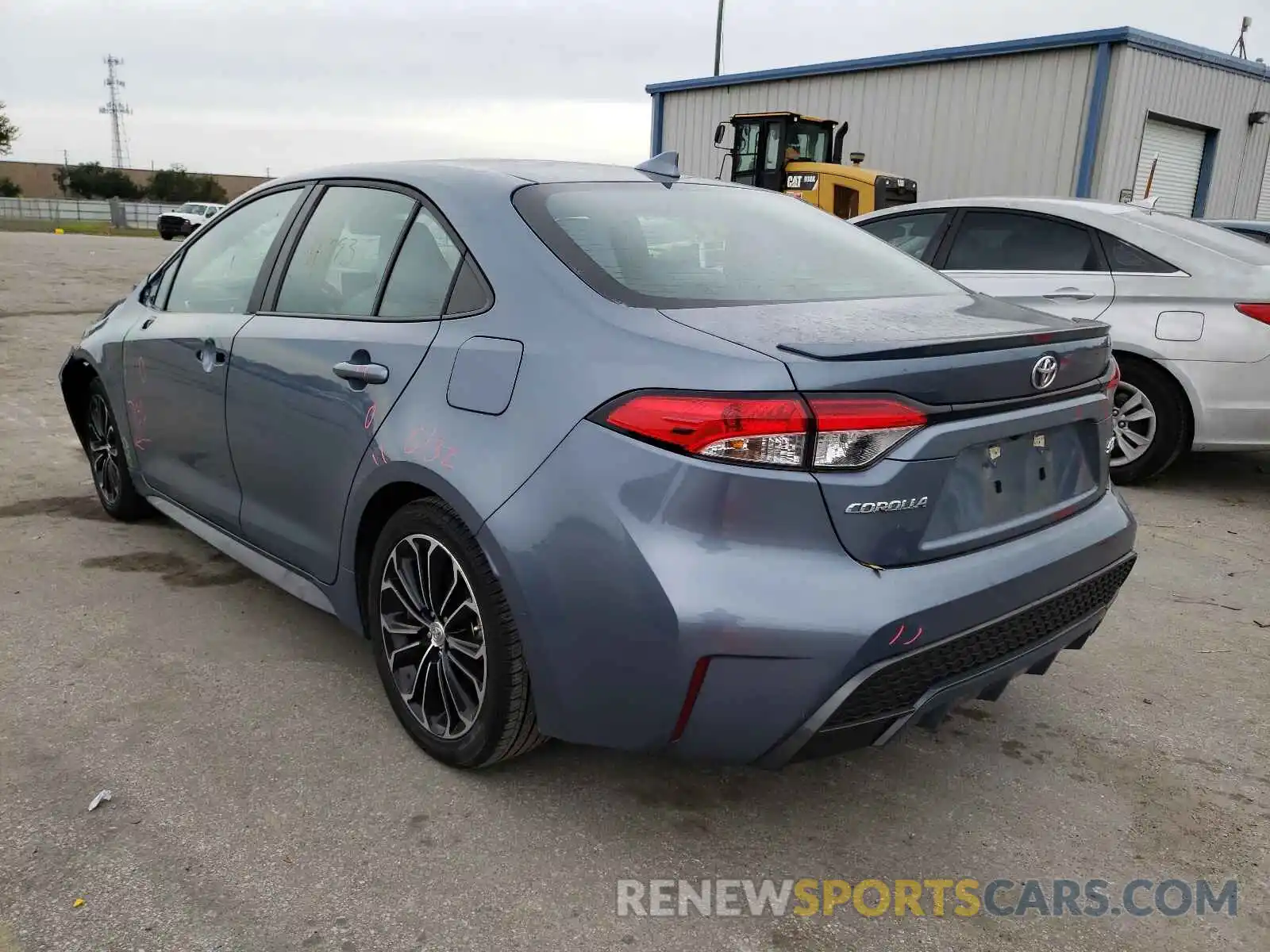 3 Photograph of a damaged car 5YFS4RCE3LP056971 TOYOTA COROLLA 2020