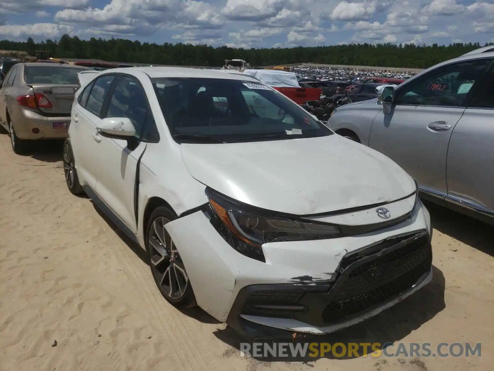 1 Photograph of a damaged car 5YFS4RCE4LP012610 TOYOTA COROLLA 2020