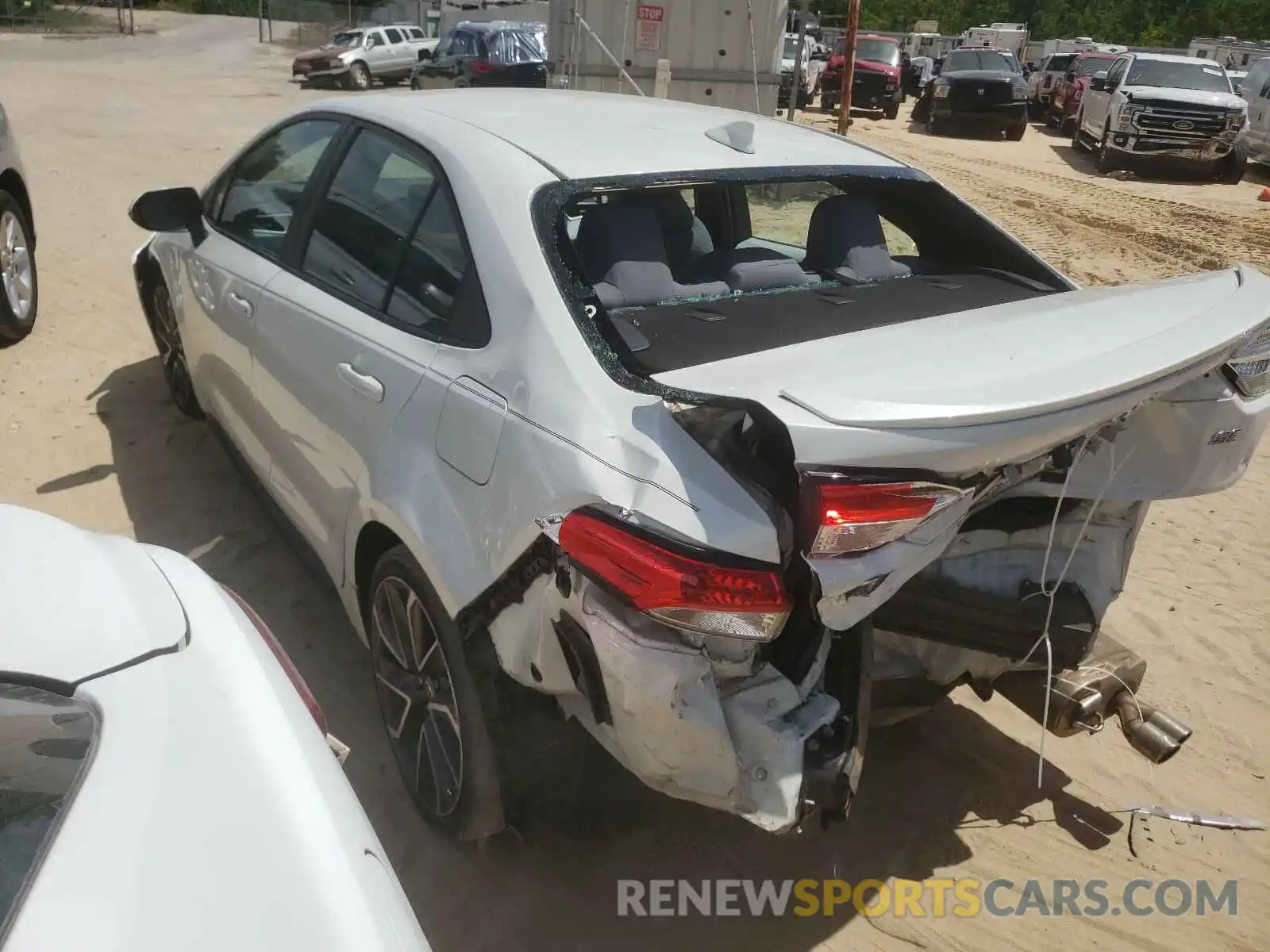 3 Photograph of a damaged car 5YFS4RCE4LP012610 TOYOTA COROLLA 2020