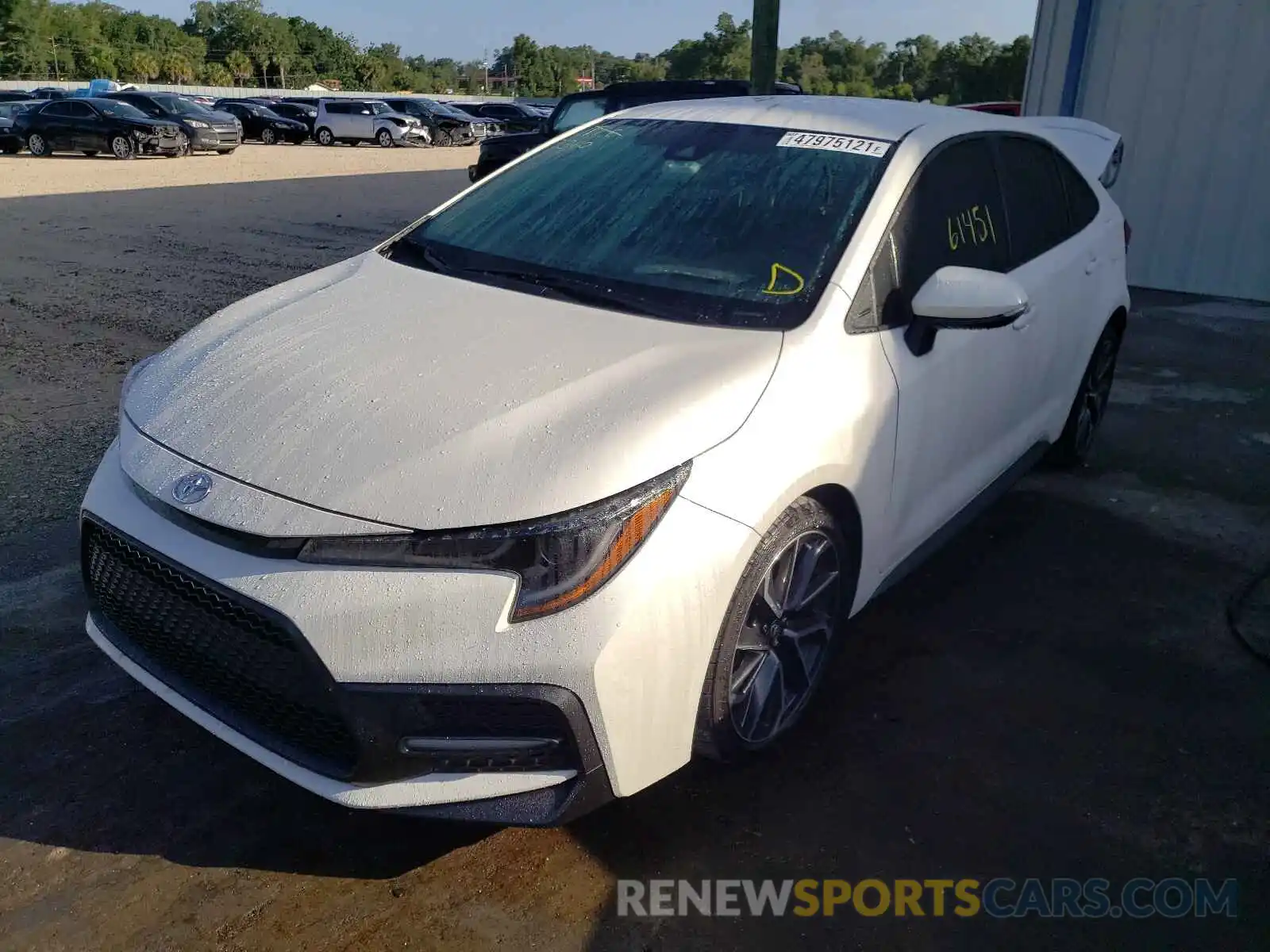 2 Photograph of a damaged car 5YFS4RCE4LP015717 TOYOTA COROLLA 2020